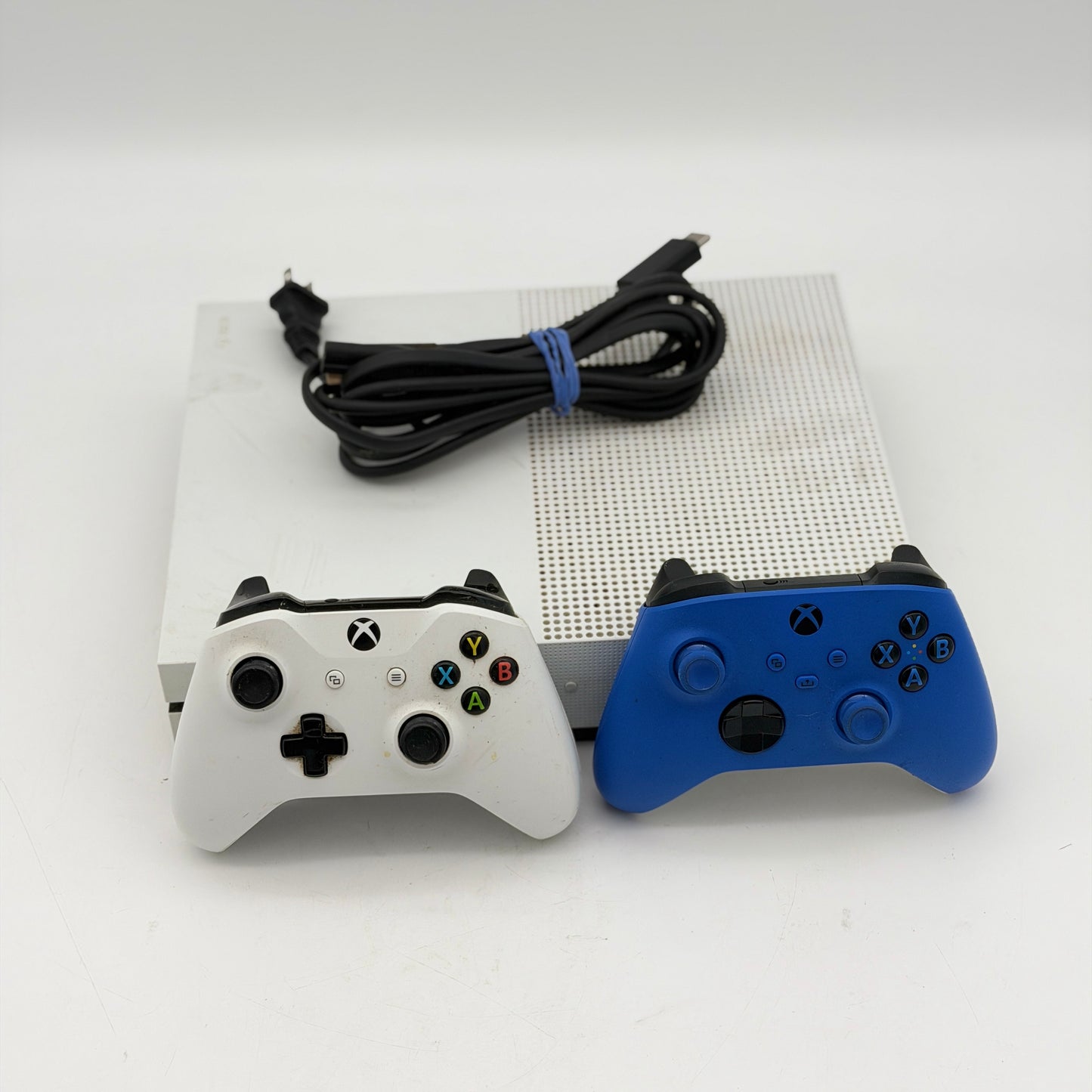 Microsoft Xbox One S 500GB White Console Model 1681 Boxed Bundle w/ 2 Controllers