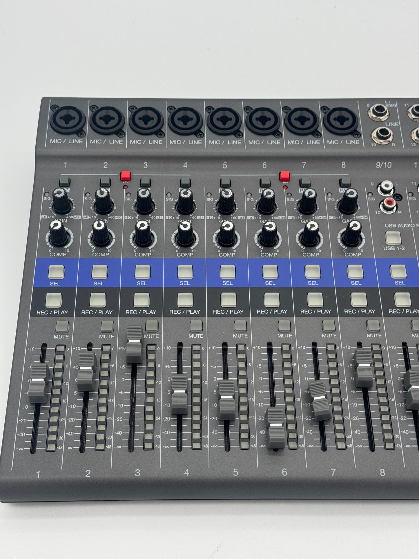 Zoom LiveTrak L-12 Multi-Colored DJ Equipment - Used With Box
