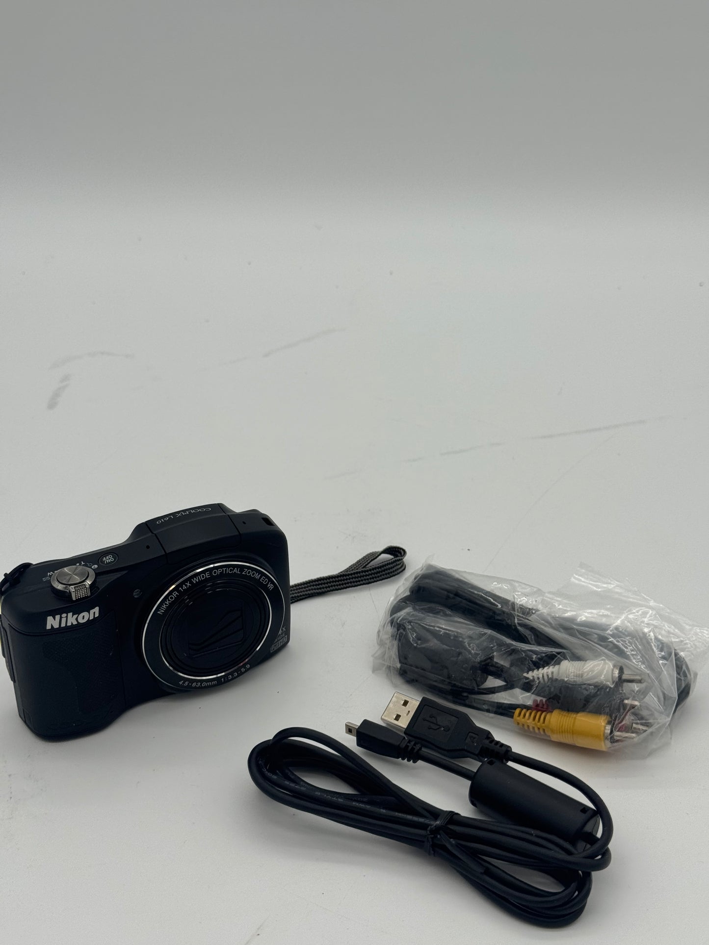 Nikon Coolpix L610 Digital Camera - Jet Black - Used with Box