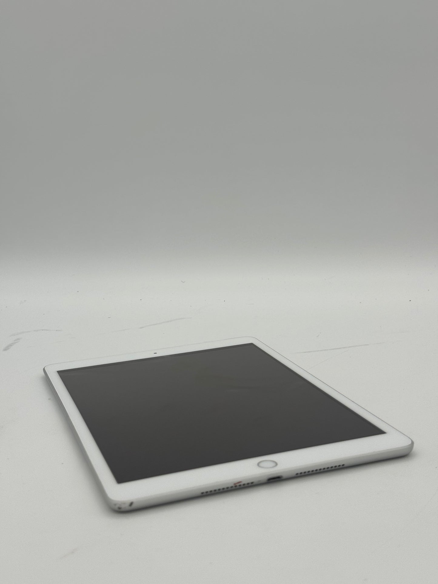Apple iPad (7th Gen) A2200 Gray