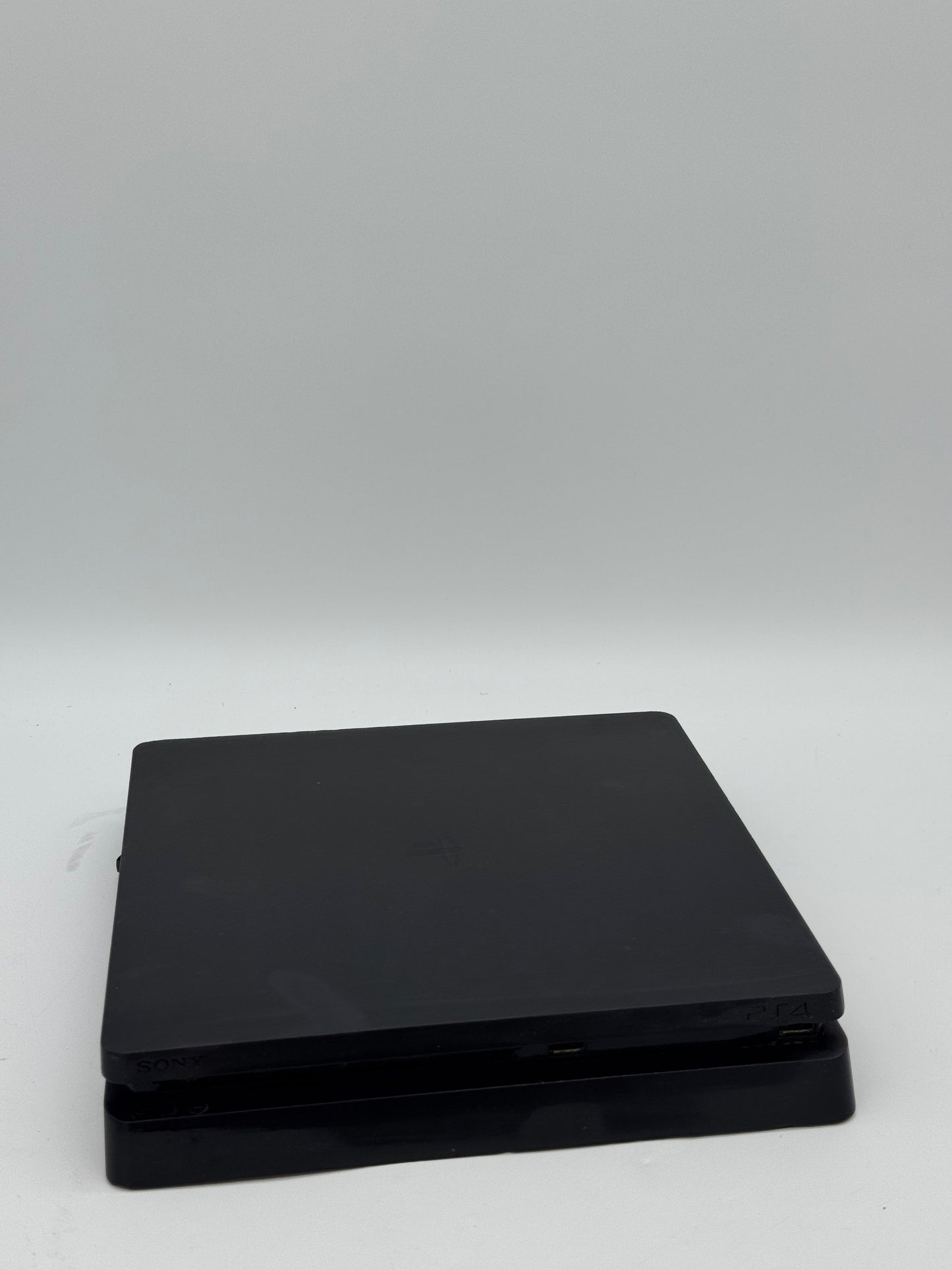 Sony PS4 Slim CUH-2215A 500GB Black Video Game System - Broken