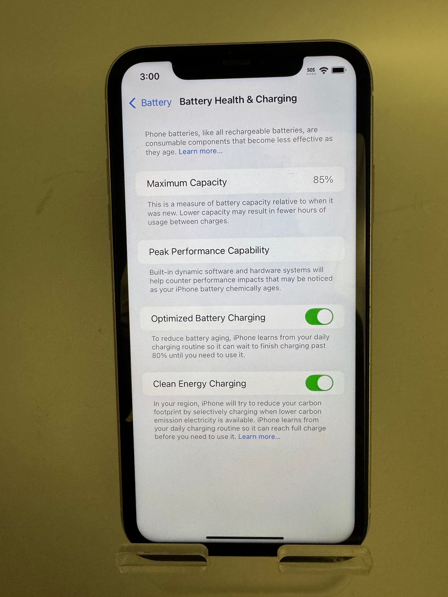 Apple iPhone 11 64GB White - Used - Boost Mobile