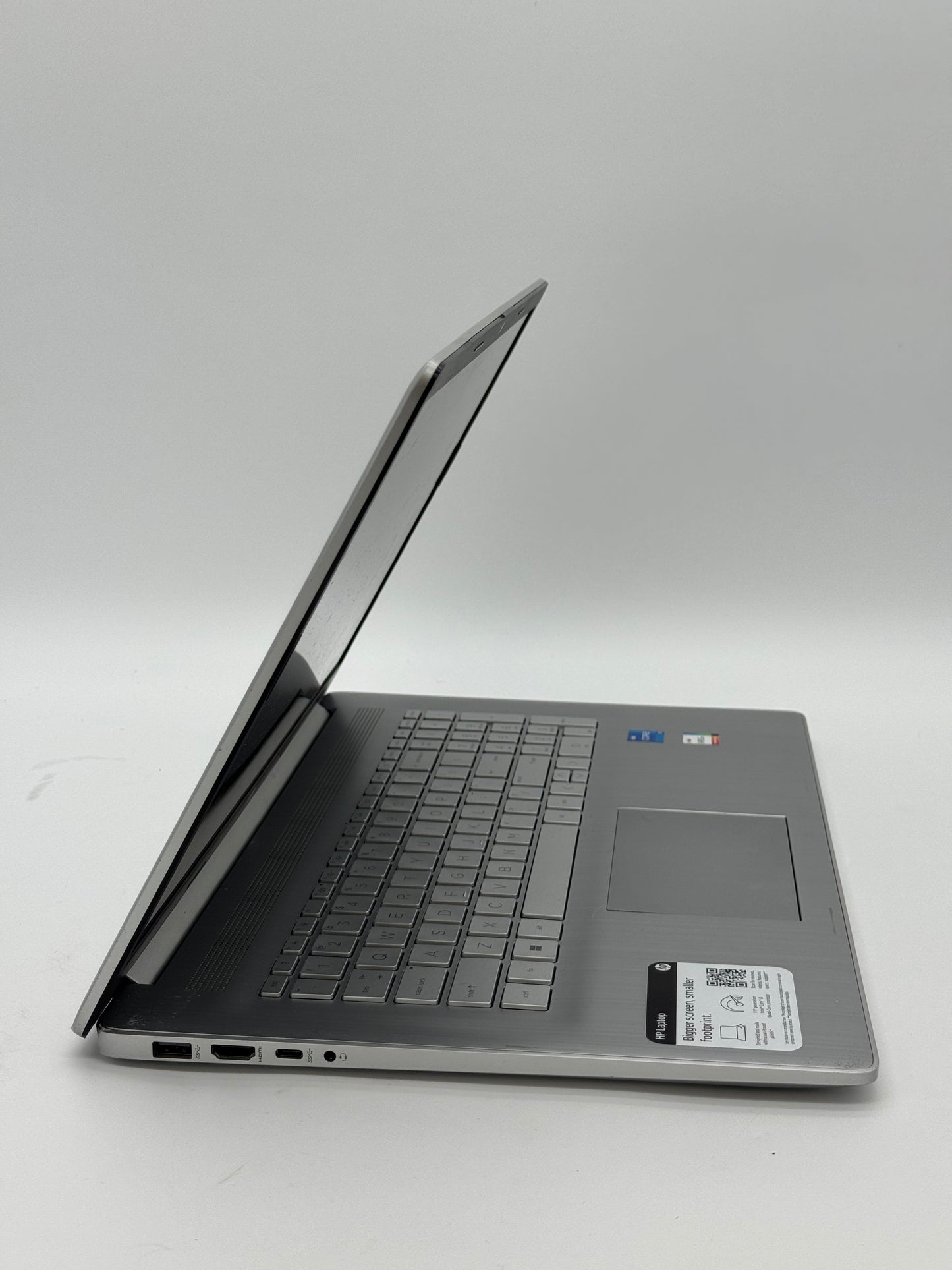 HP 17-cn0xxx Laptop - Core i5, 256GB, 8GB RAM, Gray, Used