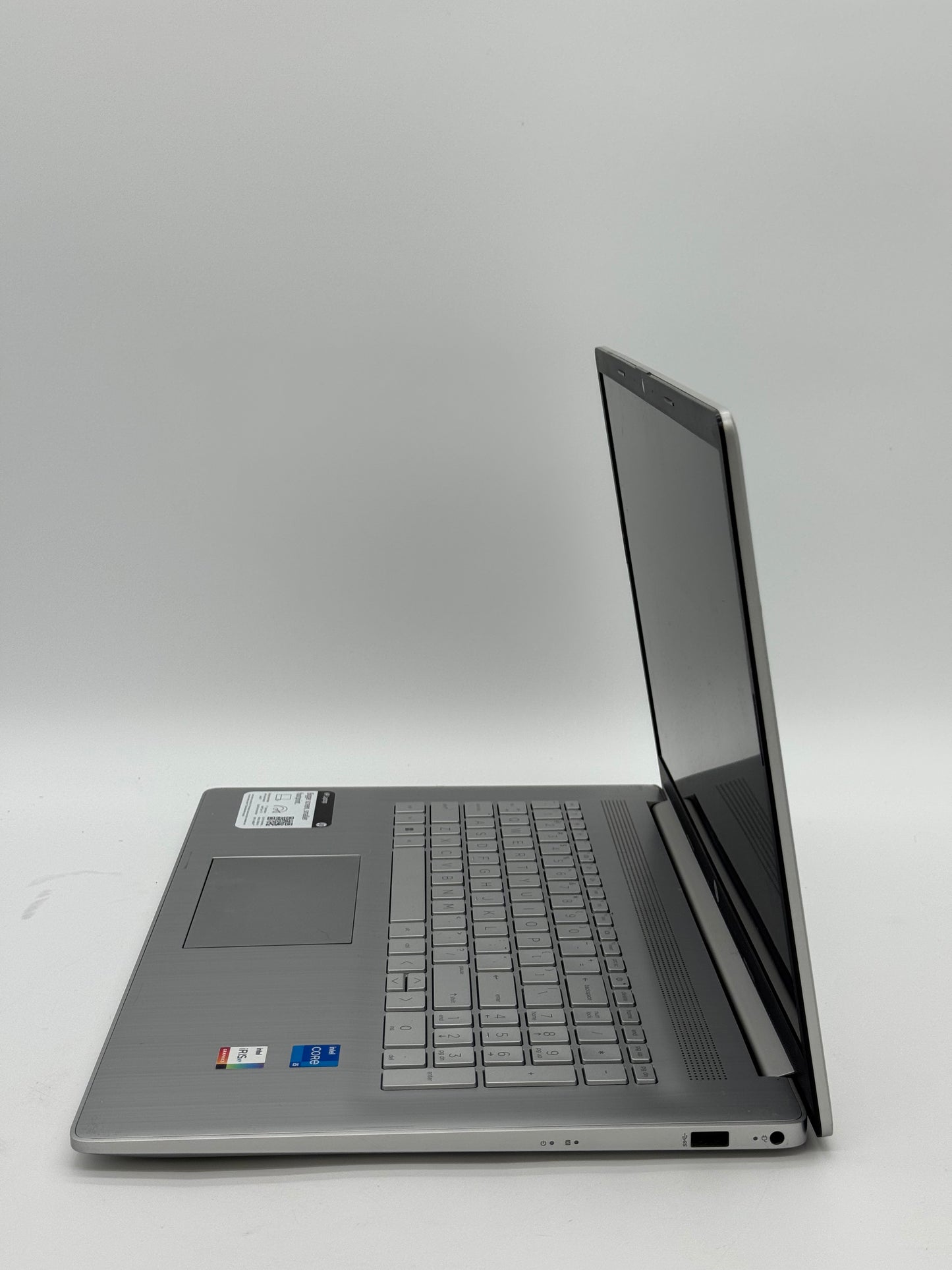 HP 17-cn0xxx Laptop - Core i5, 256GB, 8GB RAM, Gray, Used