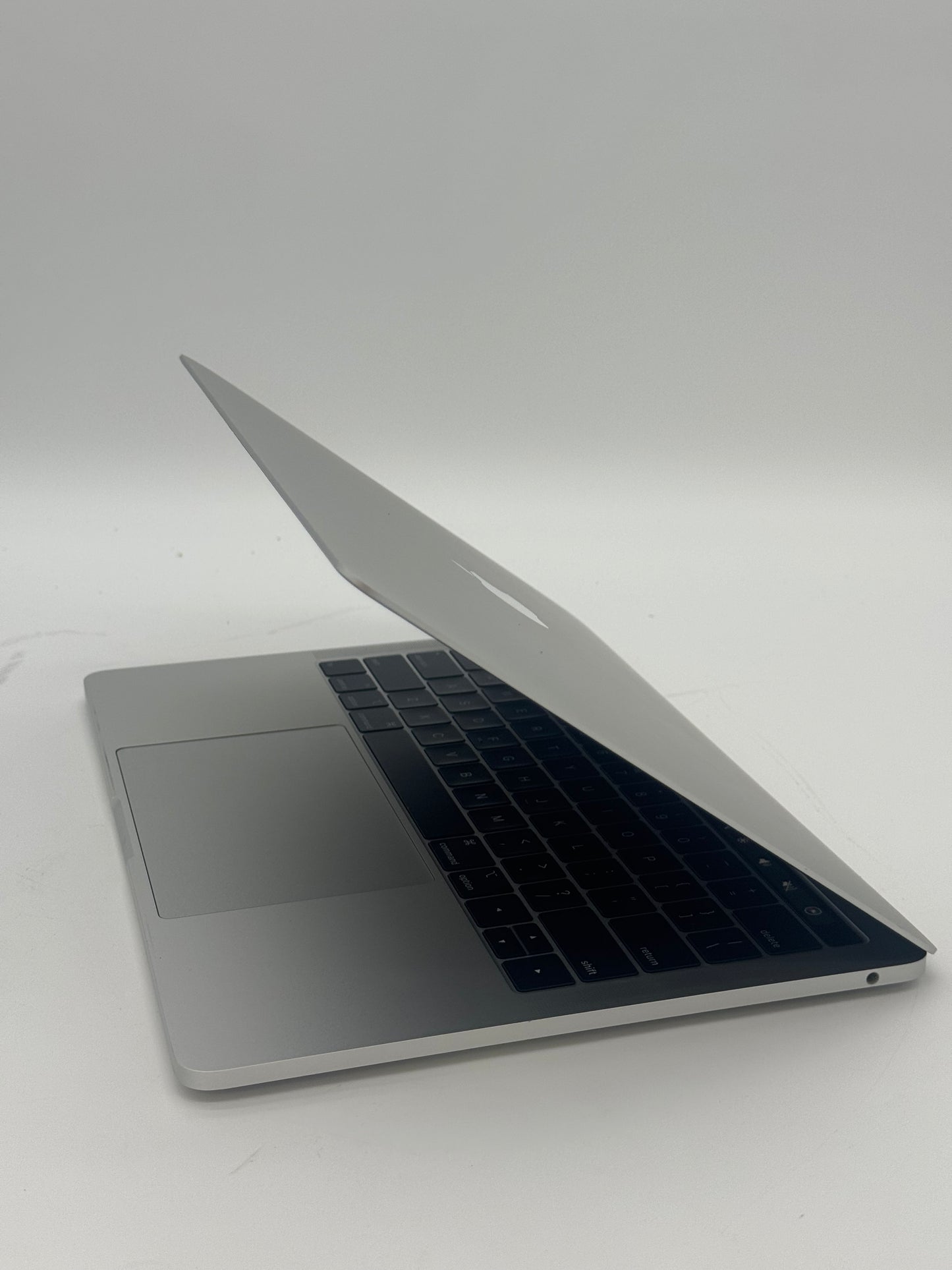 Apple Macbook Pro 13" A2159 2019 - Used - Gray - Core i5 Laptop