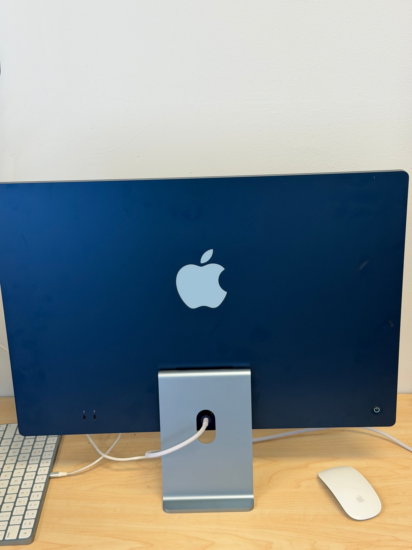 Apple iMac 24'' A2439 M1 - 256GB SSD, 8GB RAM, Blue