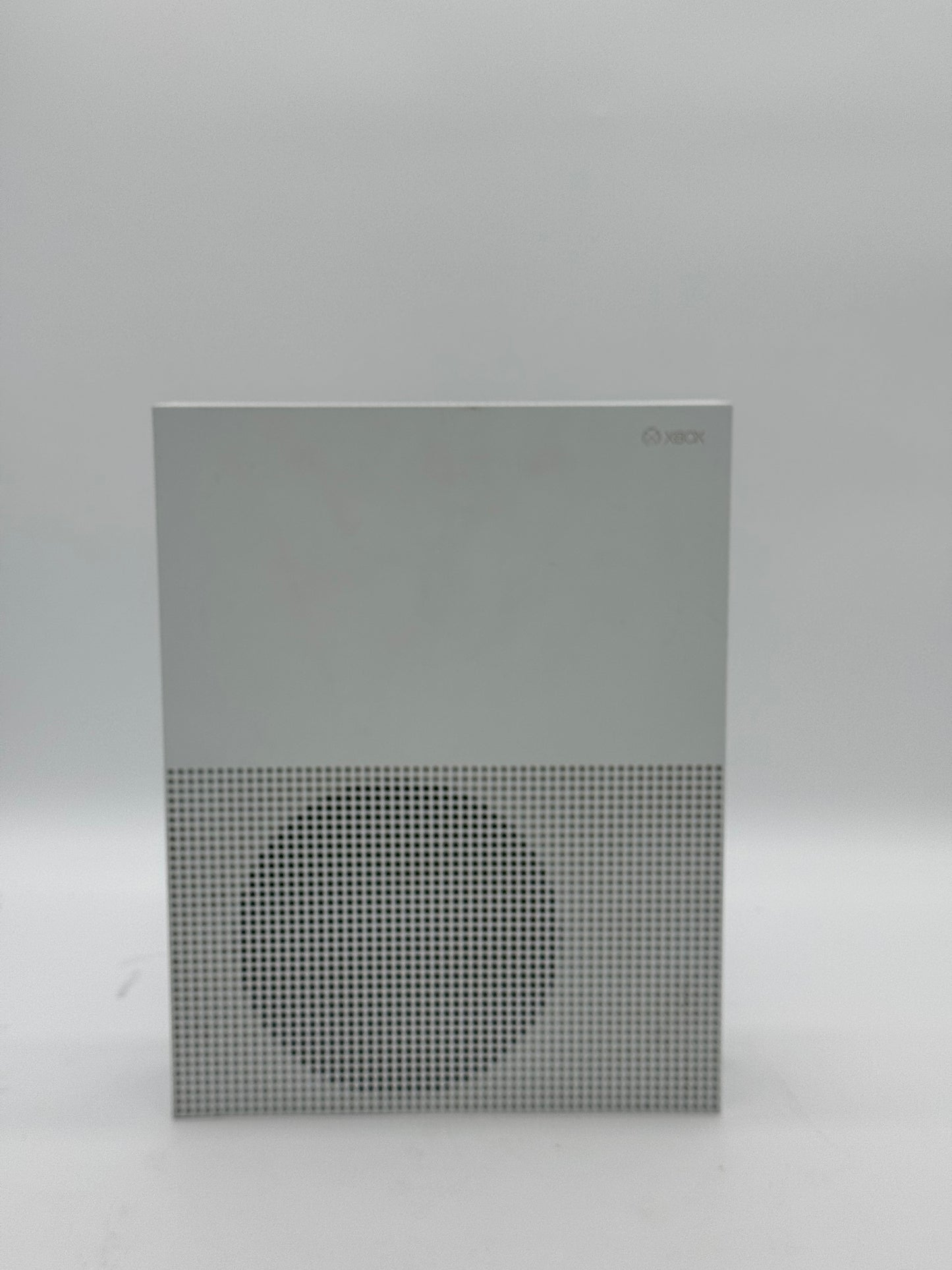 Microsoft Xbox One S 2016 Video Game System Model 1681 - Used - White
