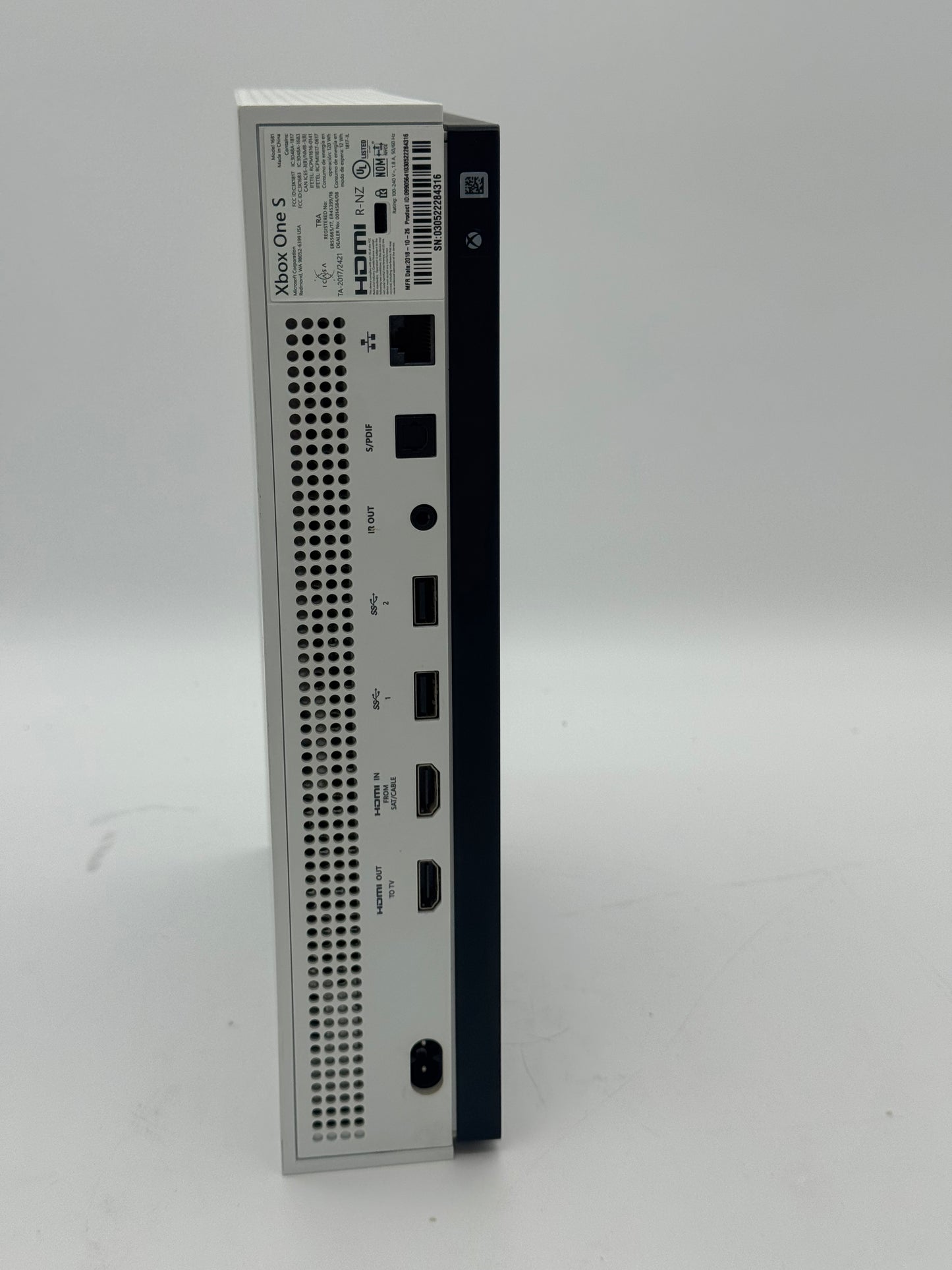 Microsoft Xbox One S 2016 Video Game System Model 1681 - Used - White