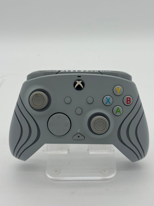Microsoft Xbox One Wireless Gray Video Game Controller - Used