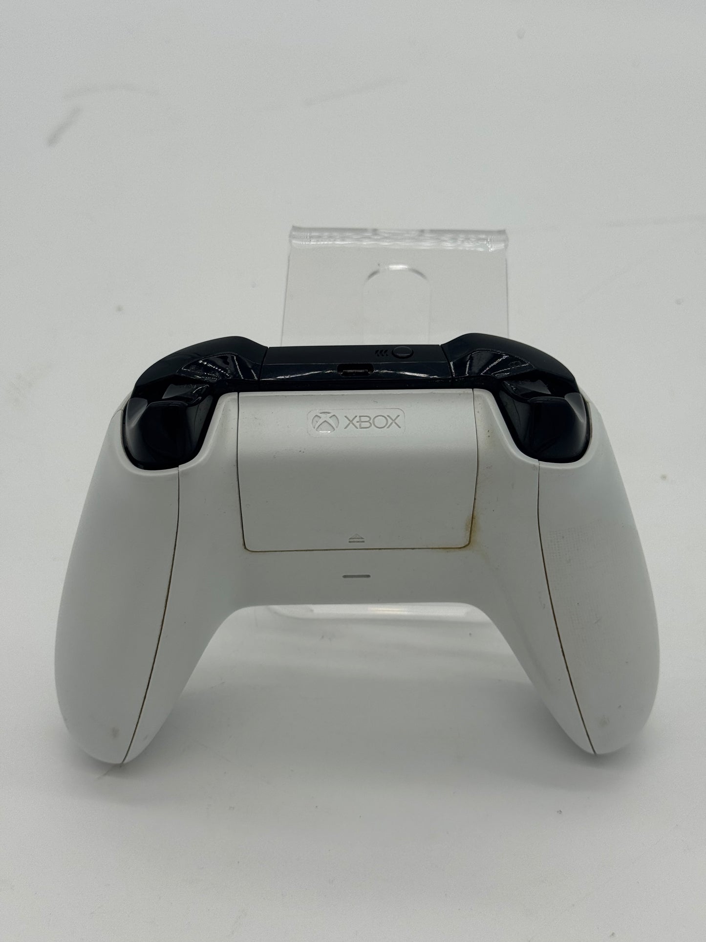 Microsoft Xbox One Wireless Video Game Controller - White - Used