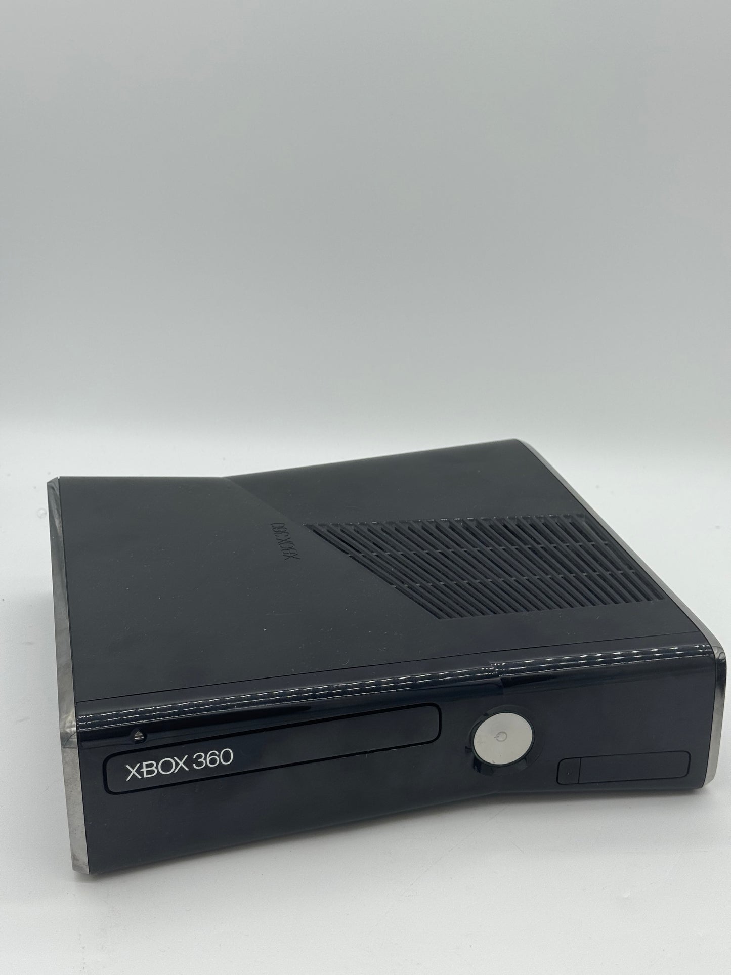 Microsoft Xbox 360 Video Game System 4GB Black Console with Controller