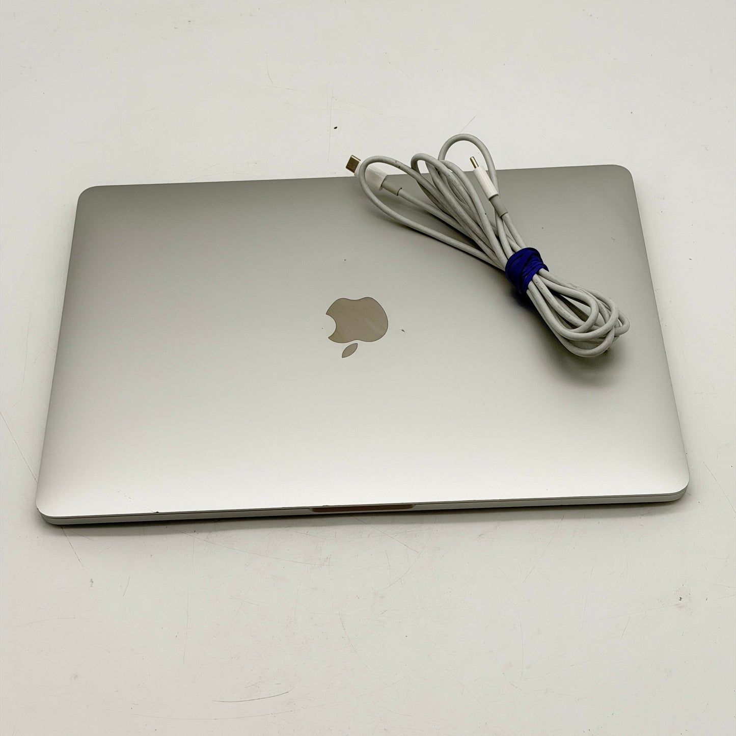 Apple MacBook Pro 13" M1 2020 Space Gray 8GB RAM 256GB SSD A2338 Touch Bar