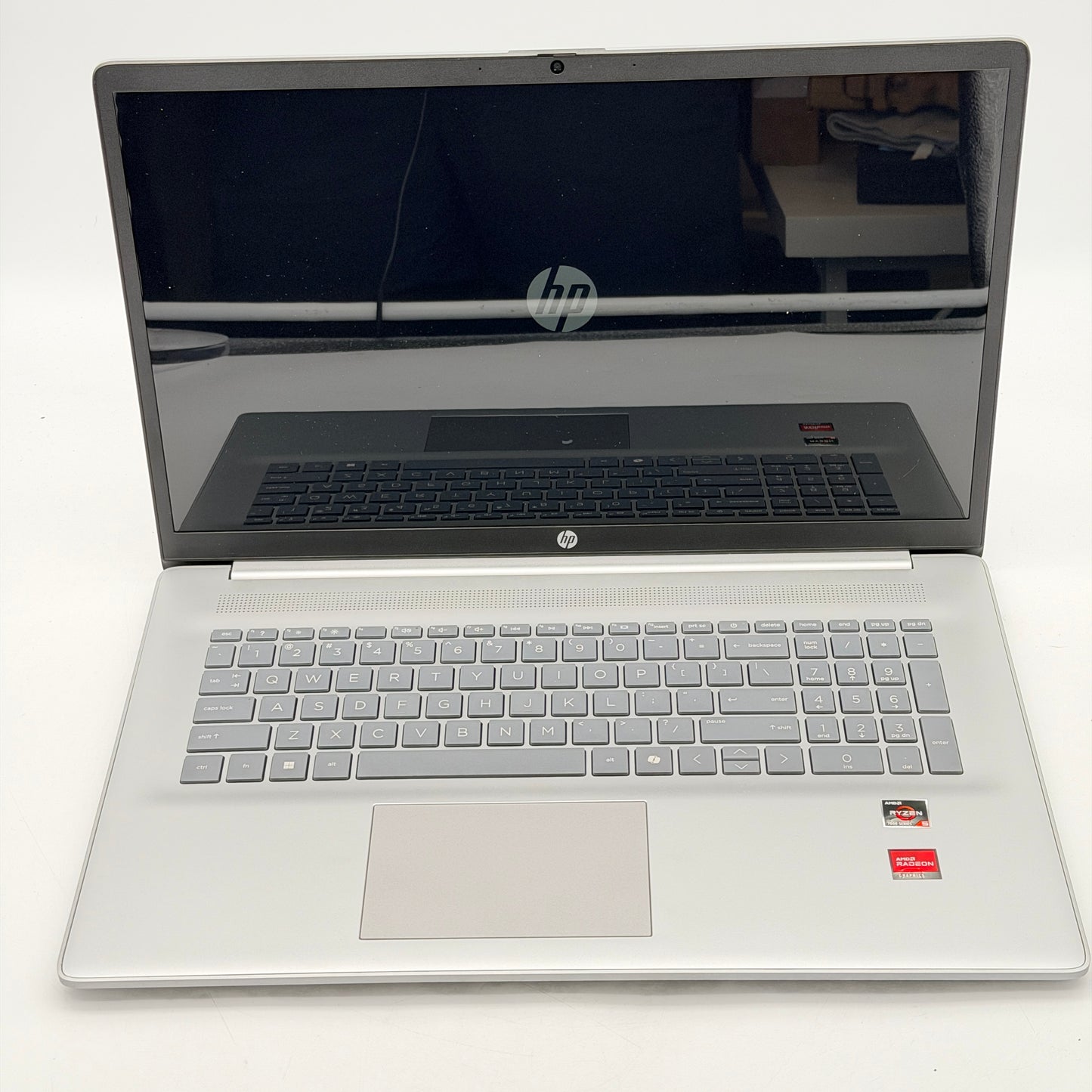 HP 17.3" Touch Laptop 17-cp3155cl Ryzen 5 7430U 16GB RAM 1TB SSD Silver OPEN BOX