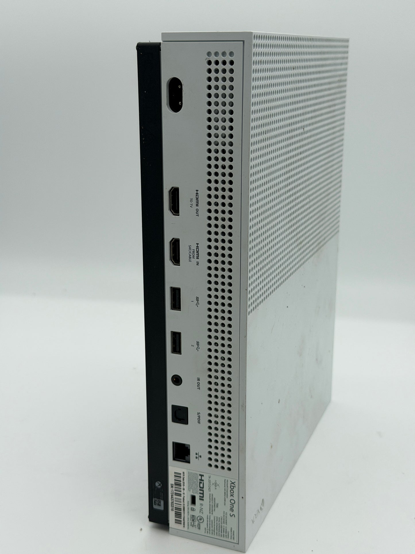 Microsoft Xbox One S 2016 Model 1681 - Used - White - 1TB