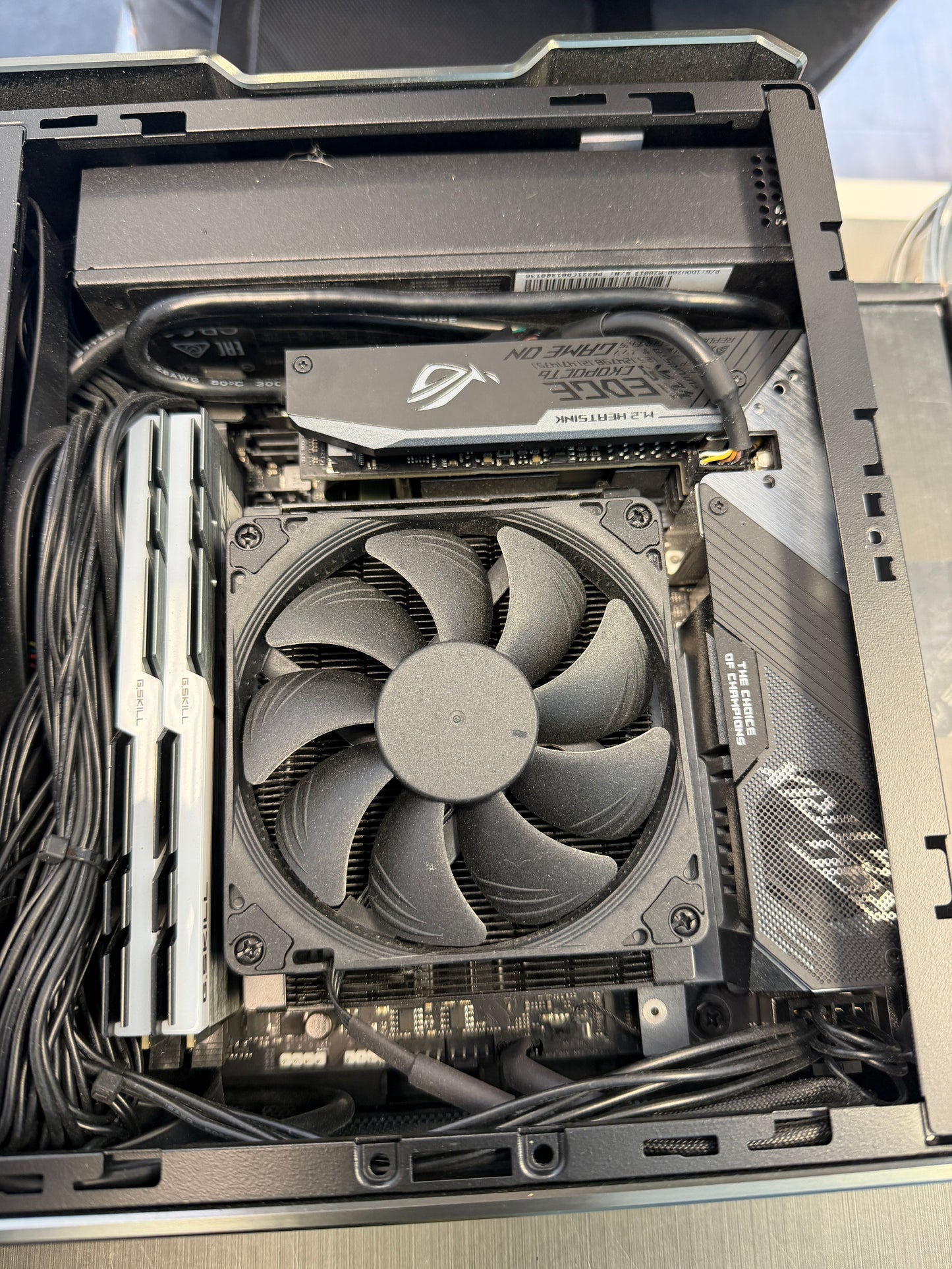 Mini ITX PC Ryzen 5700G Asus ROG Strix x570 64GB of Trident Z DDR4 RAM  Noctua NH-L-9a-AM4 cooler Integrated graphics on the 5700g