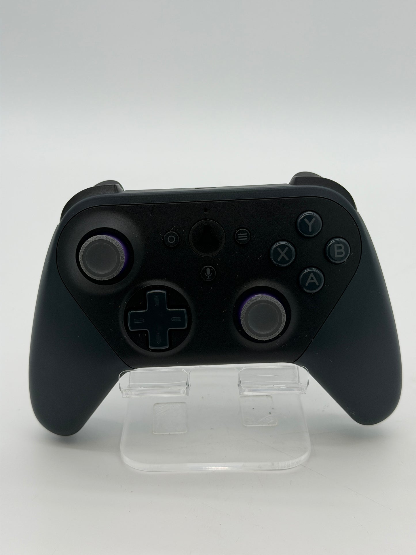 LUNA Wireless Controller Multi-Colored Used - A