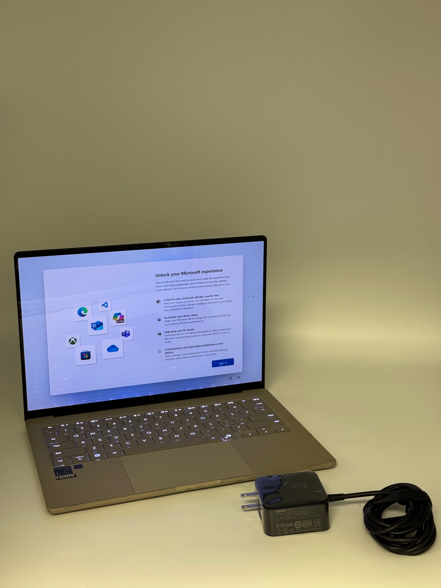 ASUS - Zenbook A14 14" OLED Laptop - Qualcomm Snapdragon X Plus 16GB Ram 512GB SSD