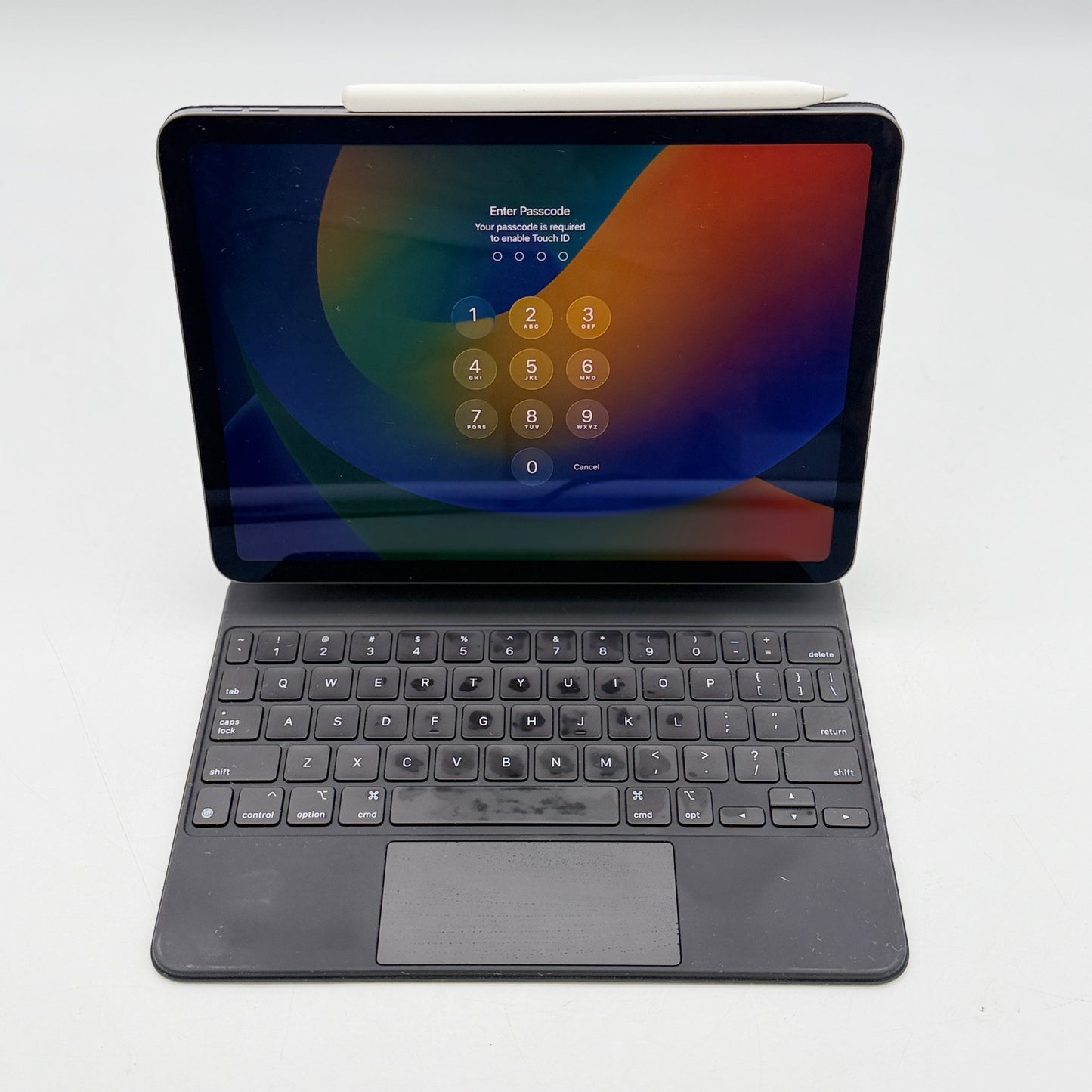 Apple iPad Air 4 64GB Space Gray A2316 w/ Magic Keyboard & Pencil 2 - Grade A