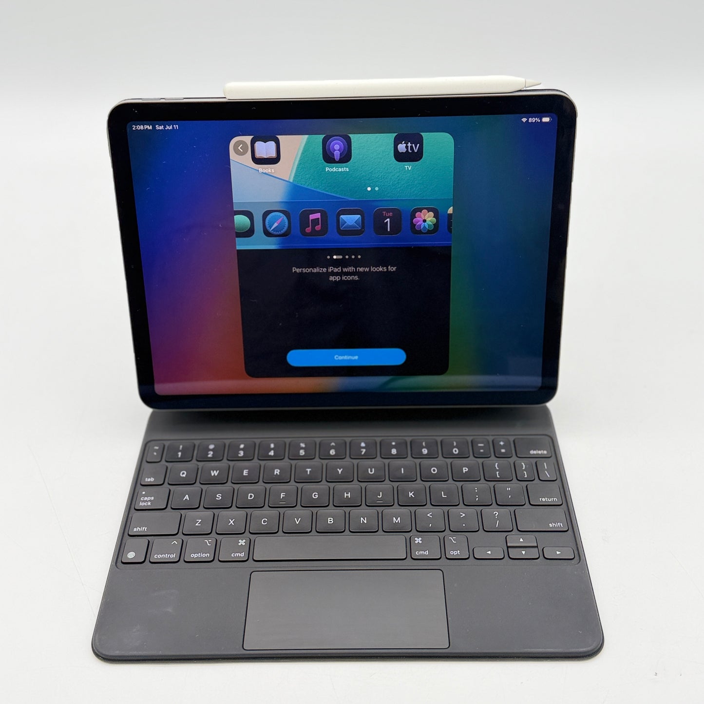 Apple iPad Air 4 64GB Space Gray A2316 w/ Magic Keyboard & Pencil 2 - Grade A