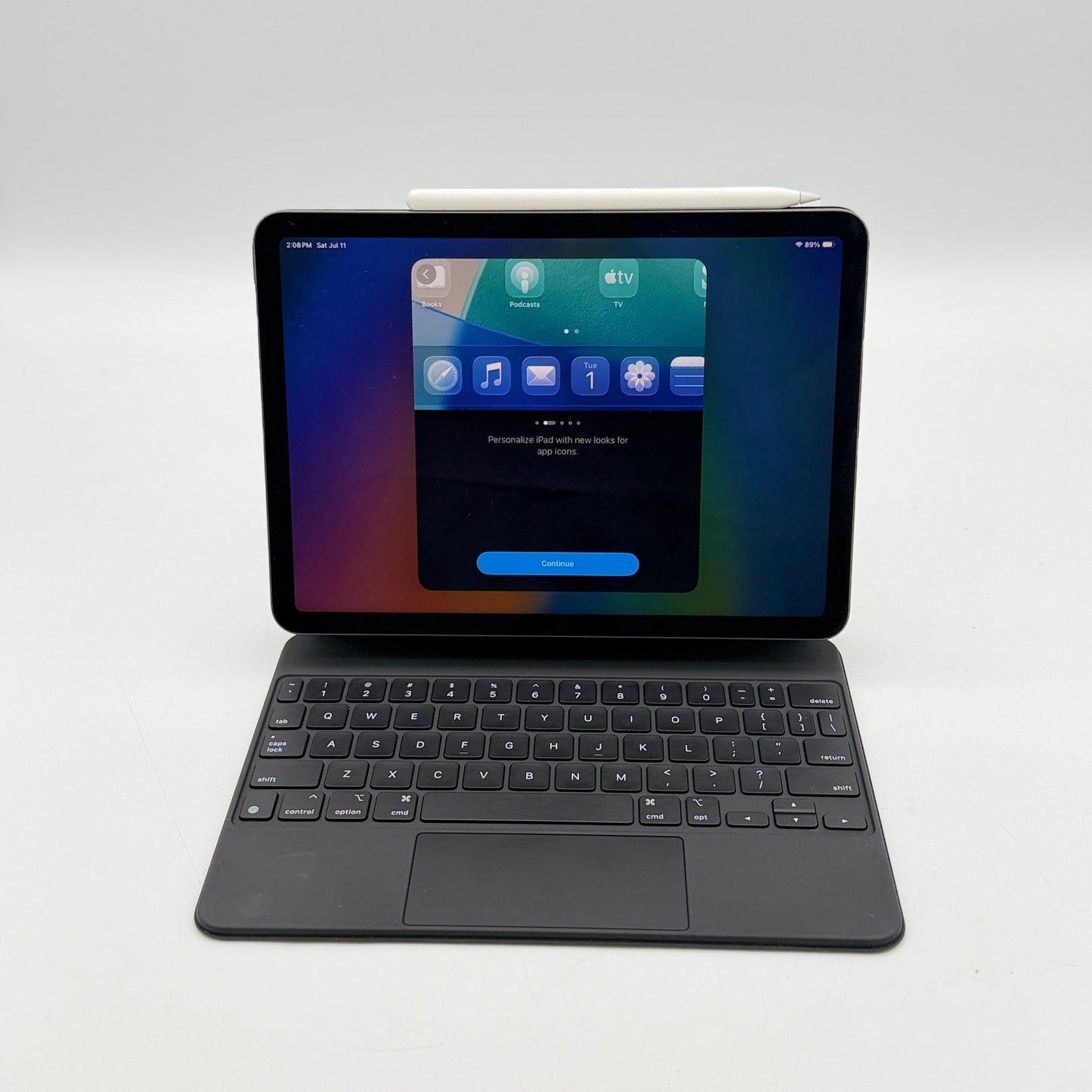 Apple iPad Air 4 64GB Space Gray A2316 w/ Magic Keyboard & Pencil 2 - Grade A