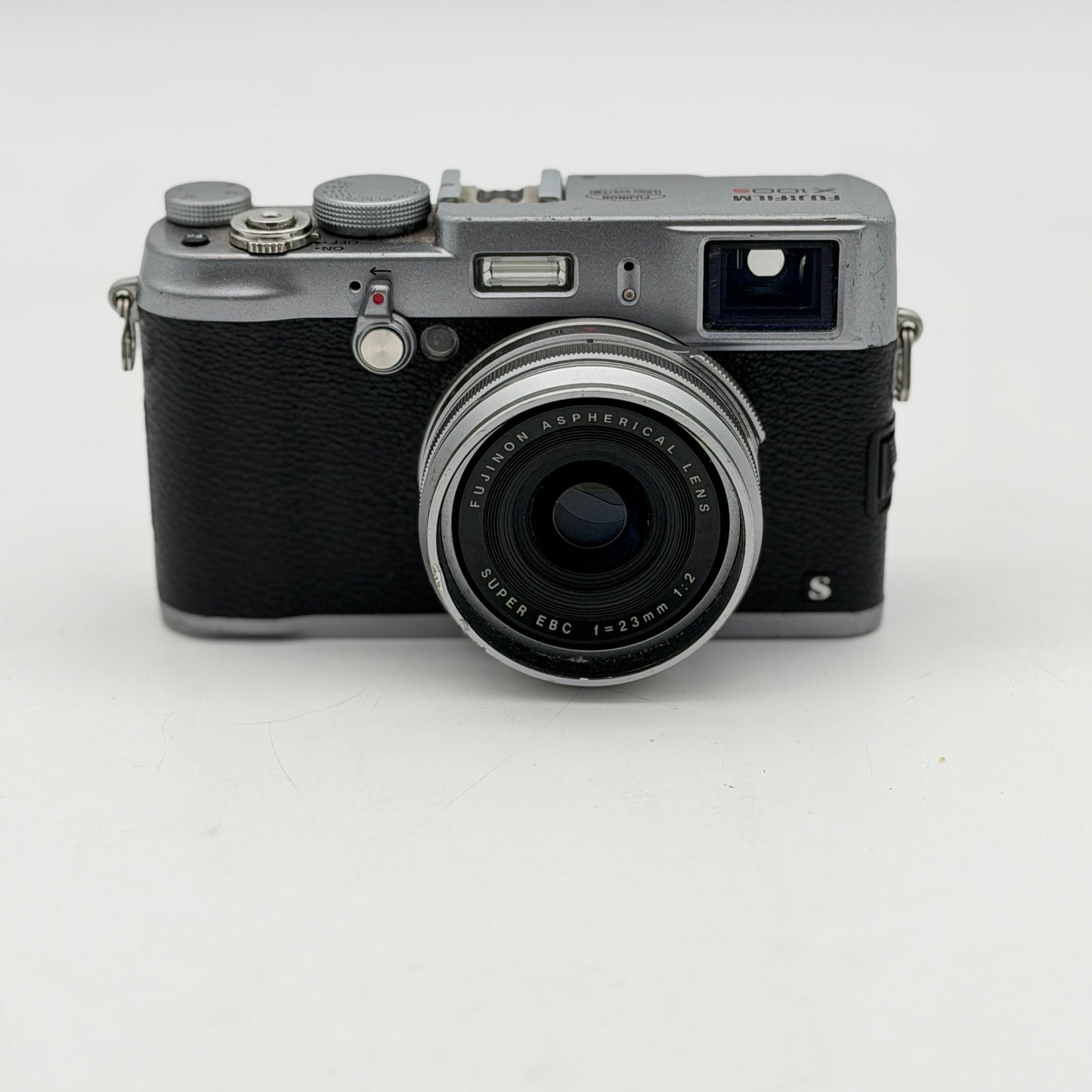 Fujifilm X100S 16.3MP Custom Color Camera - Tested SN 34M03103 NO CHARGER