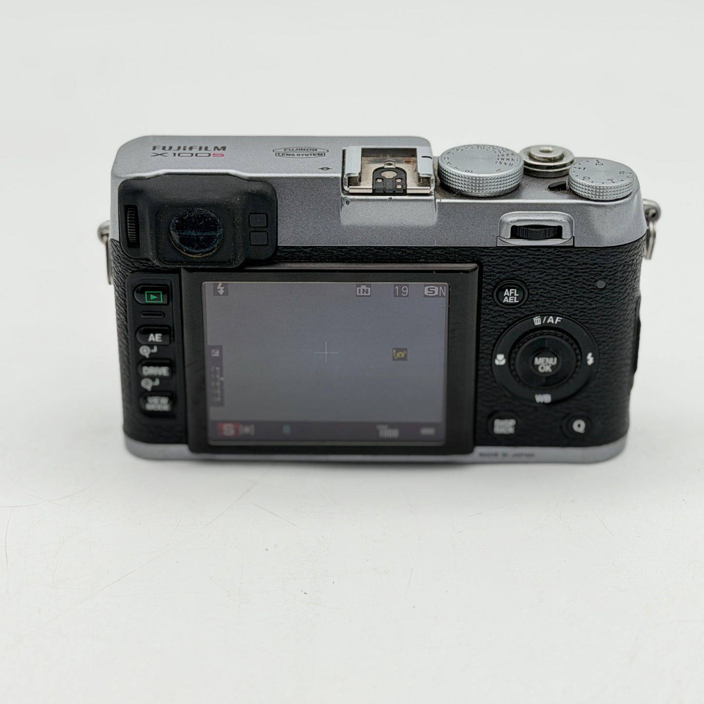 Fujifilm X100S 16.3MP Custom Color Camera - Tested SN 34M03103 NO CHARGER