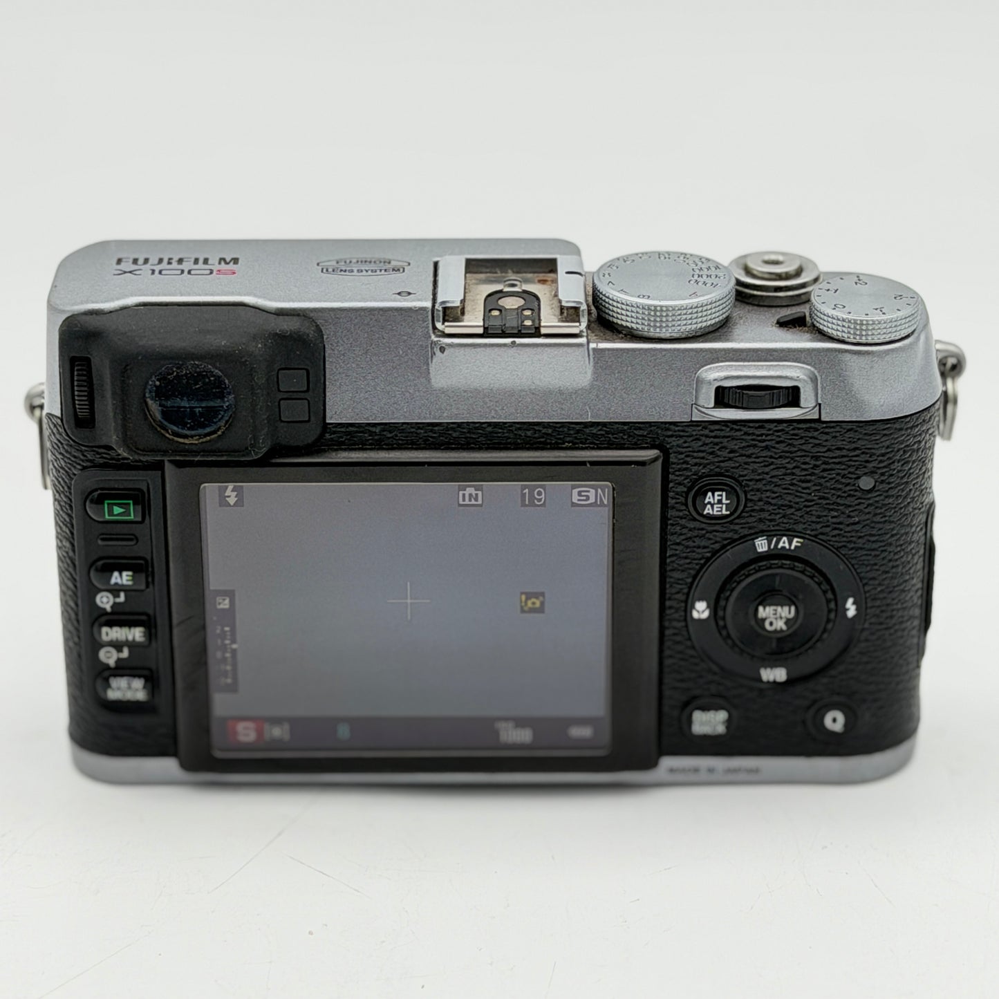 Fujifilm X100S 16.3MP Custom Color Camera - Tested SN 34M03103 NO CHARGER