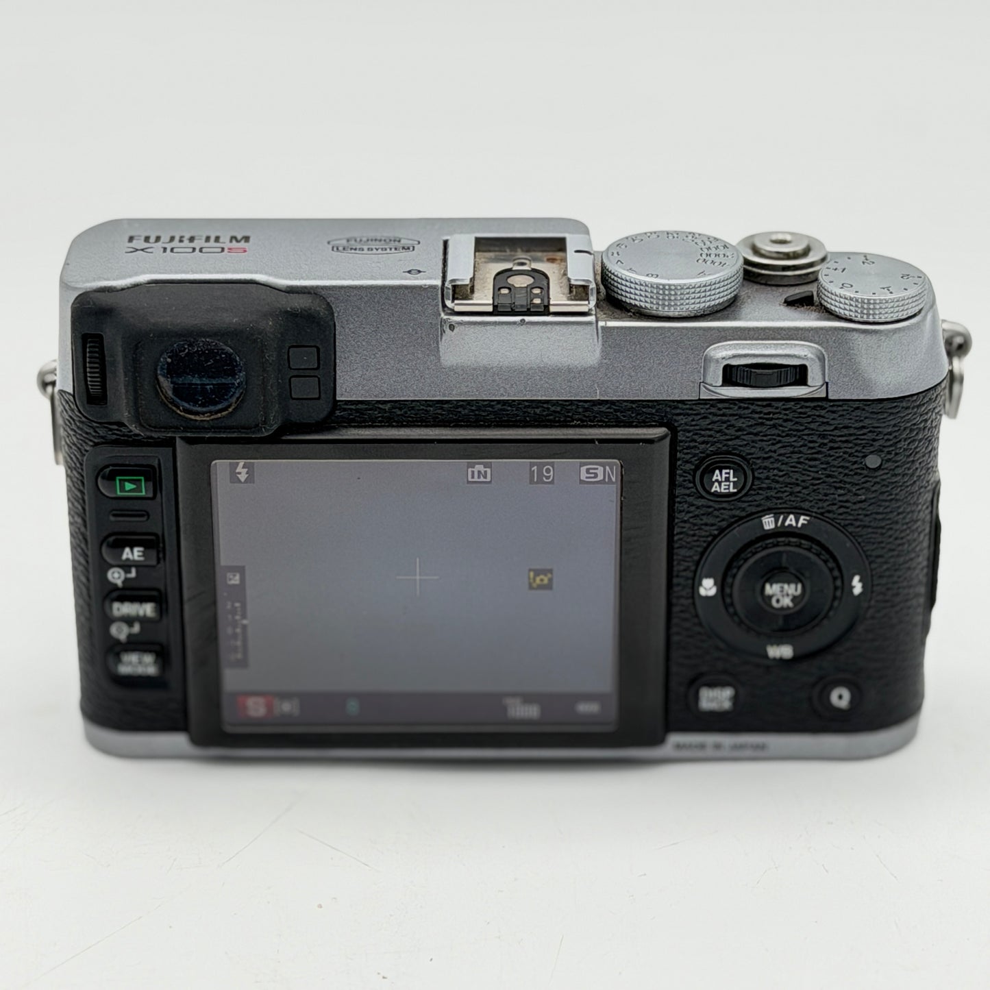 Fujifilm X100S 16.3MP Custom Color Camera - Tested SN 34M03103 NO CHARGER