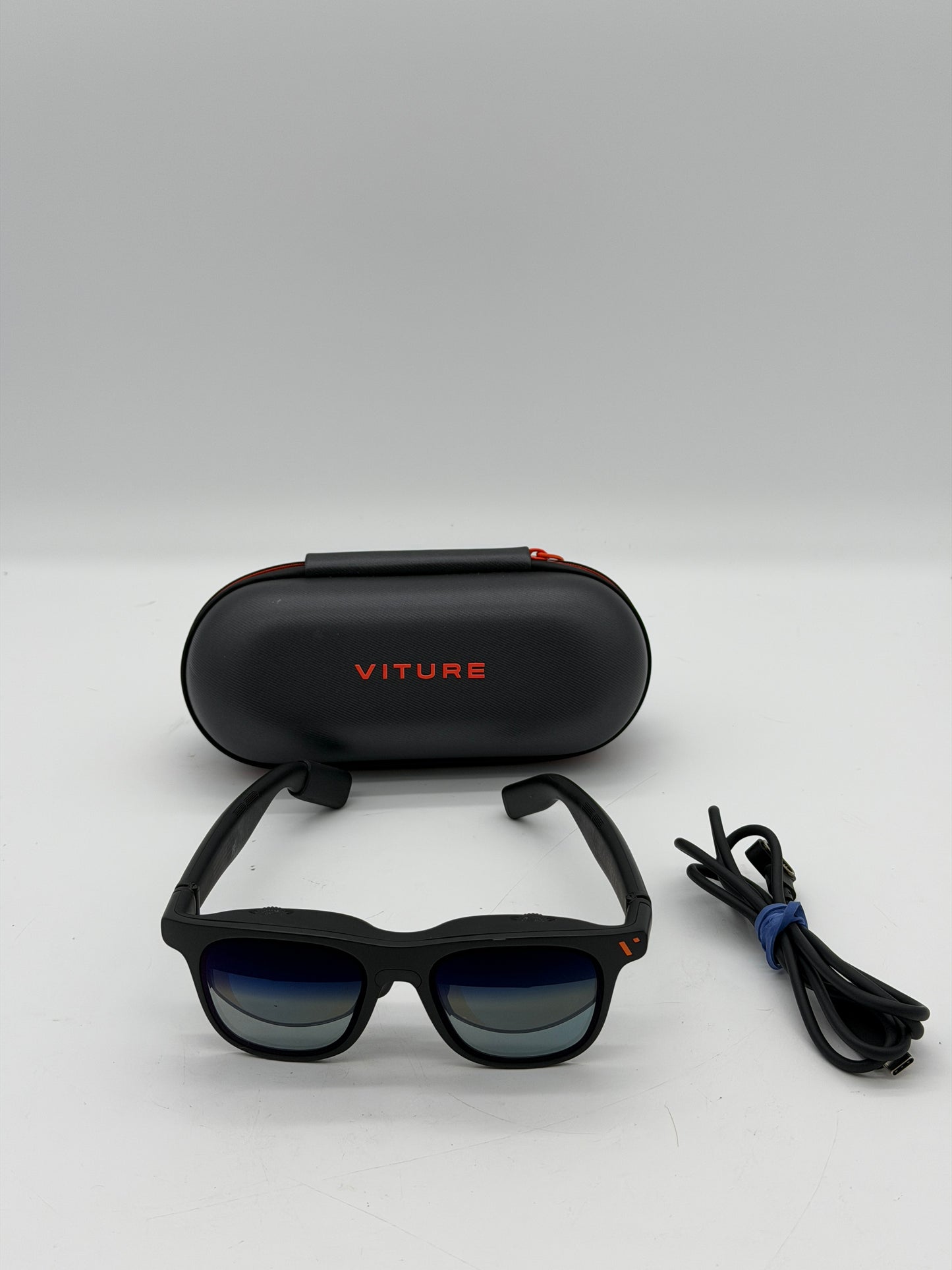 Virtue PRO XR/AR Glasses - 135” 120Hz 1000Nits with charging adapter