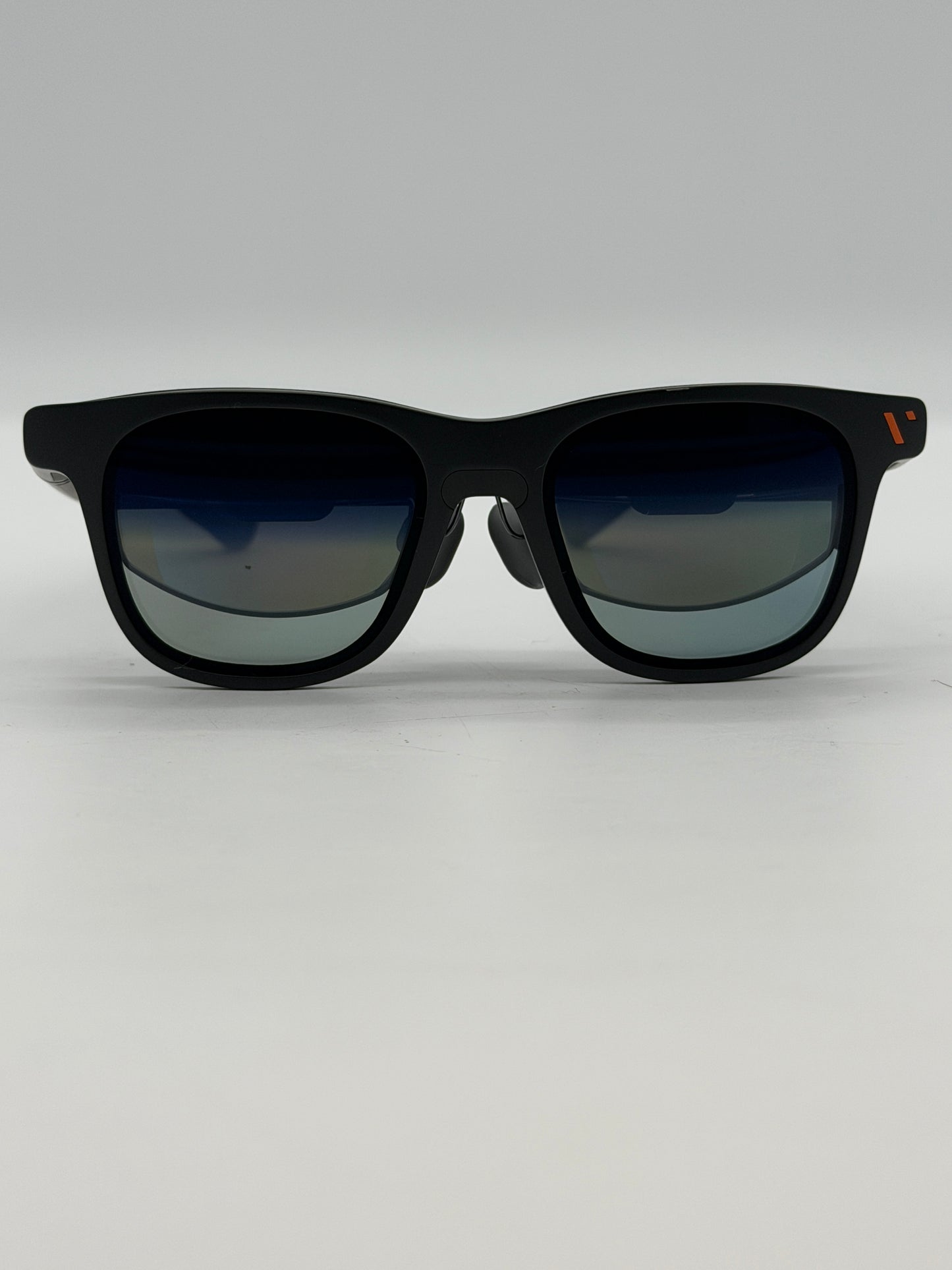 Virtue PRO XR/AR Glasses - 135” 120Hz 1000Nits with charging adapter