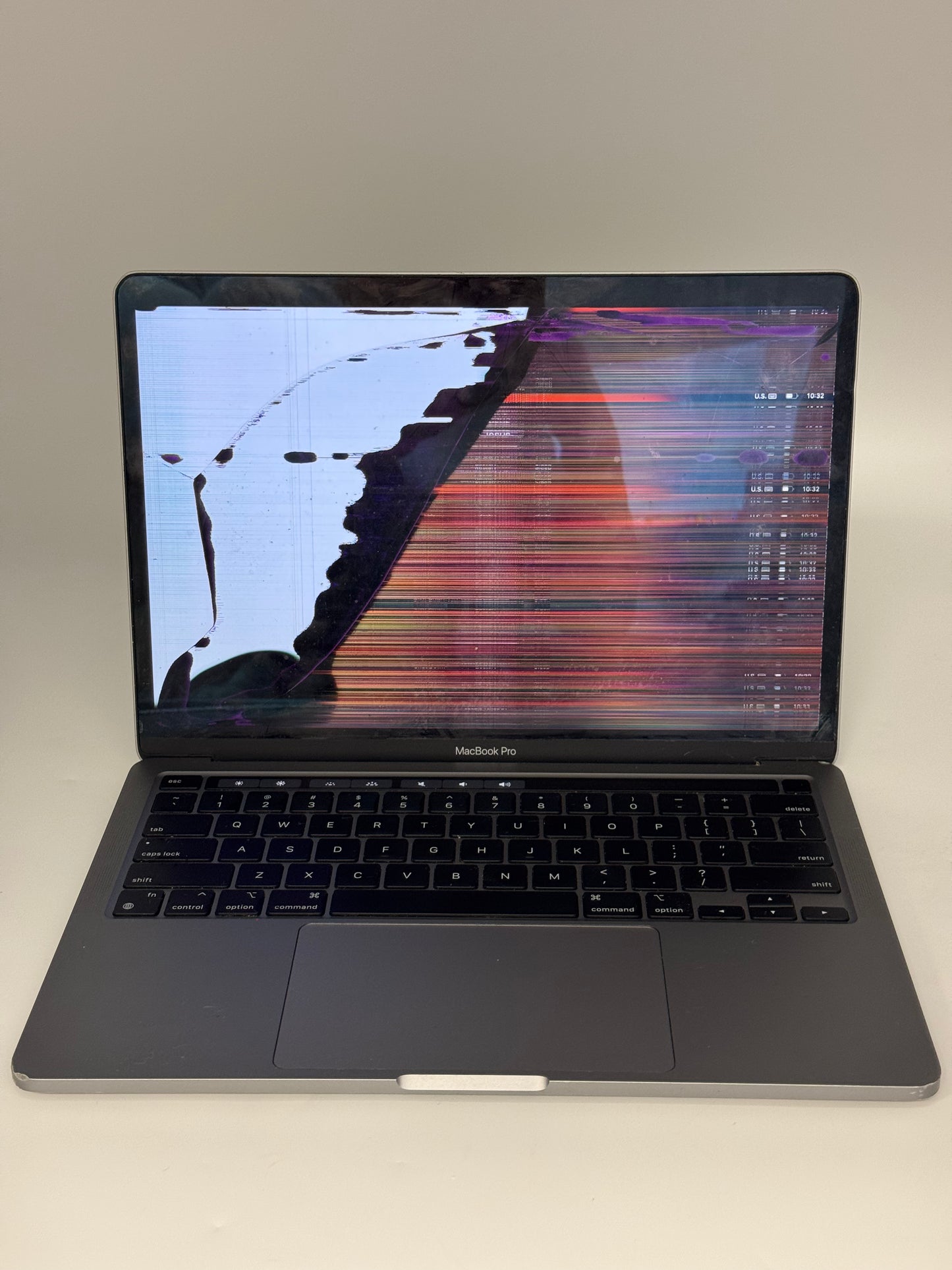 Apple Macbook Pro 13" A2338 2022 - Space Gray - Broken - Core i5 - 256GB