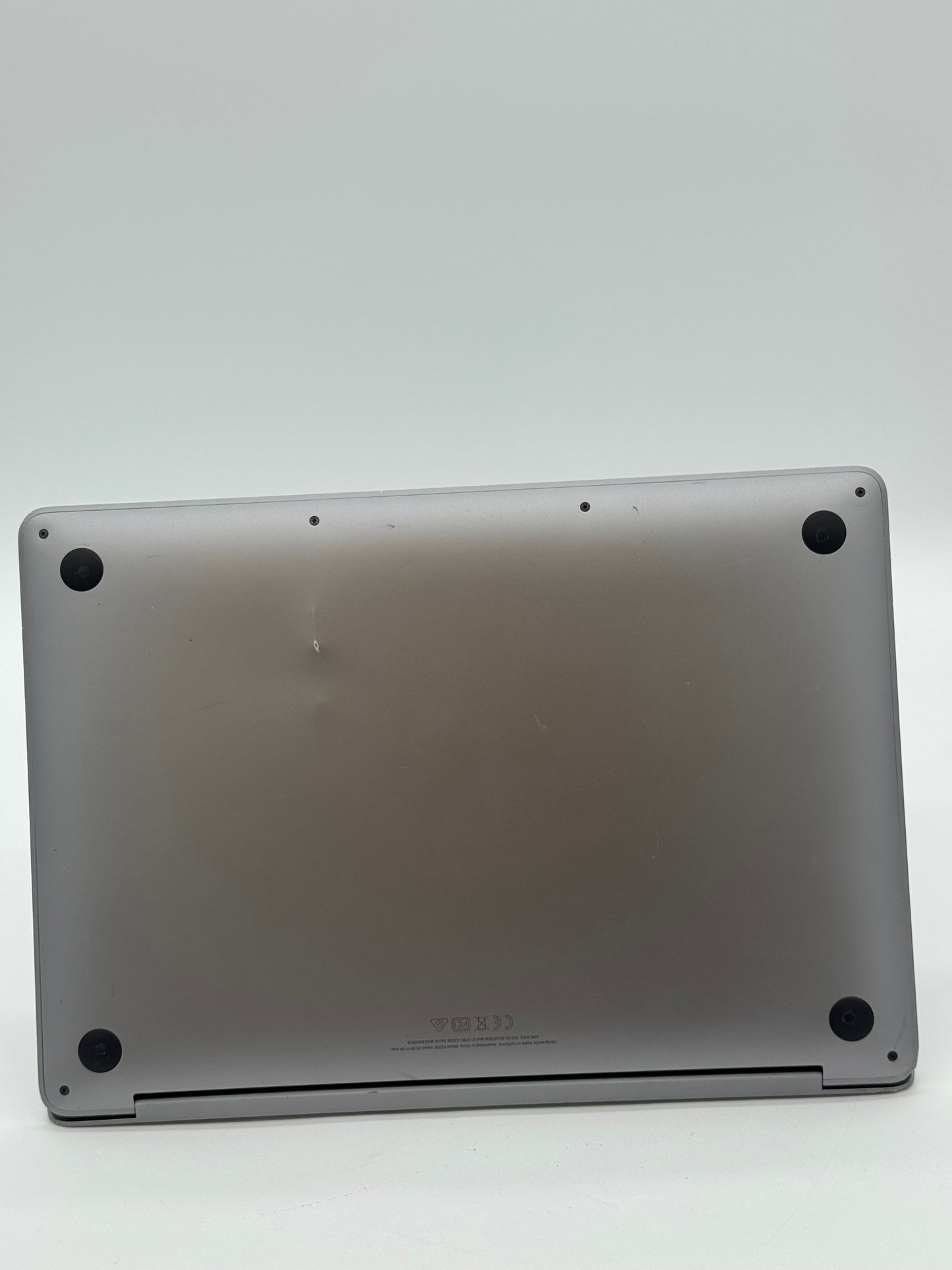 Apple Macbook Pro 13" A2338 2022 - Space Gray - Broken - Core i5 - 256GB