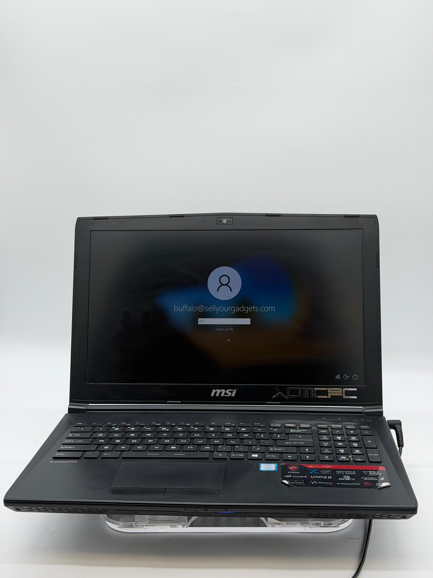 MSI Laptop MS-62 7QF 15-inch Core i7 16GB GTX 1070 1TB (Needs New Battery)
