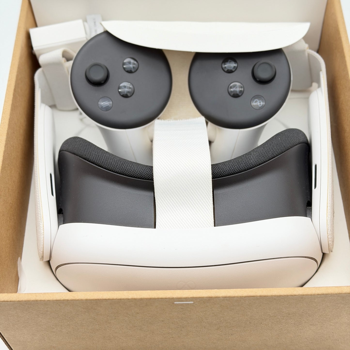 Meta 3 128GB VR Headset - Meta Quest 3 128GB All-In-One VR Headset White EXCELLENT In Original Box TESTED