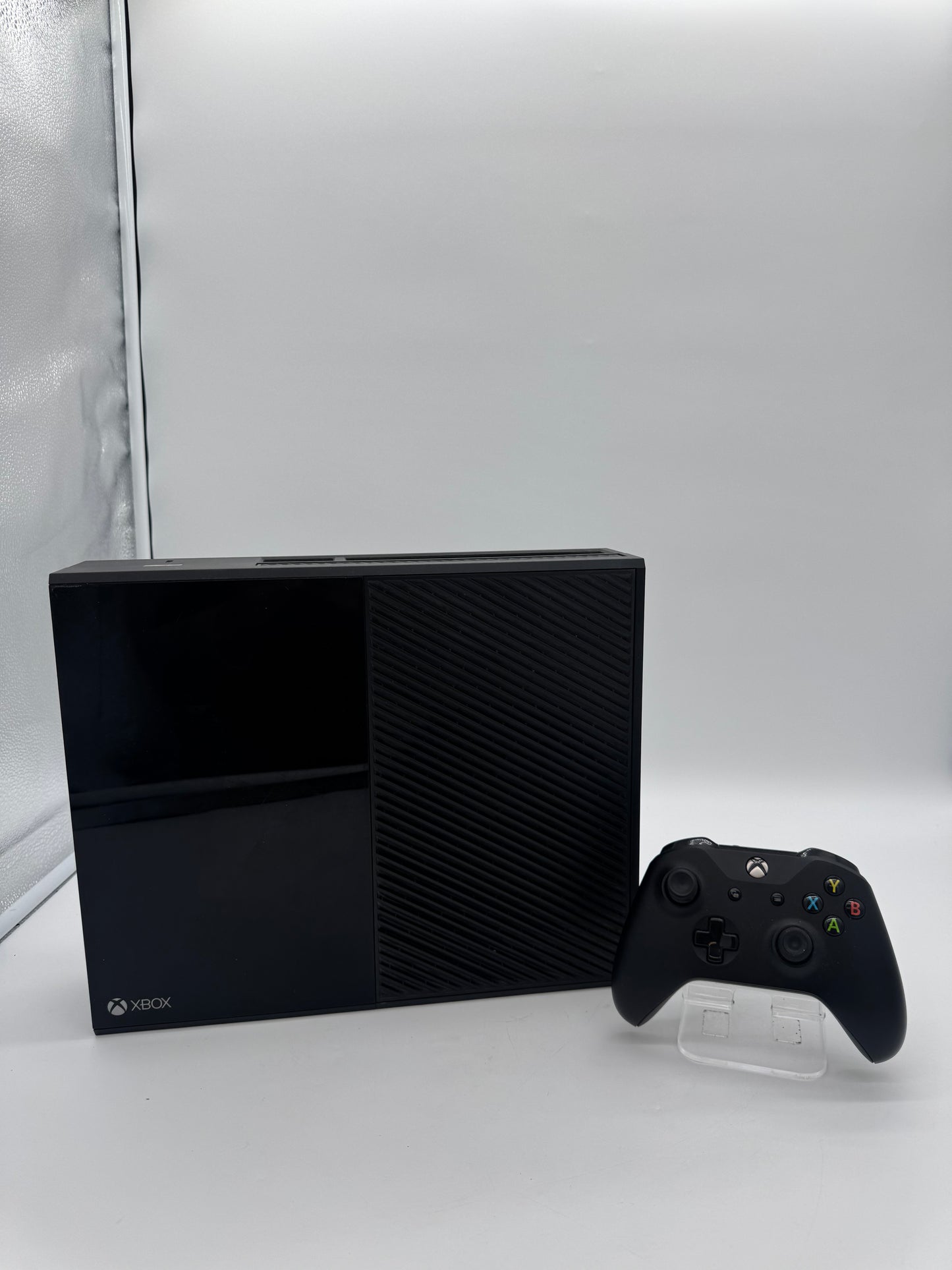 Microsoft Xbox One 2013 500GB Video Game System Black Model 1540