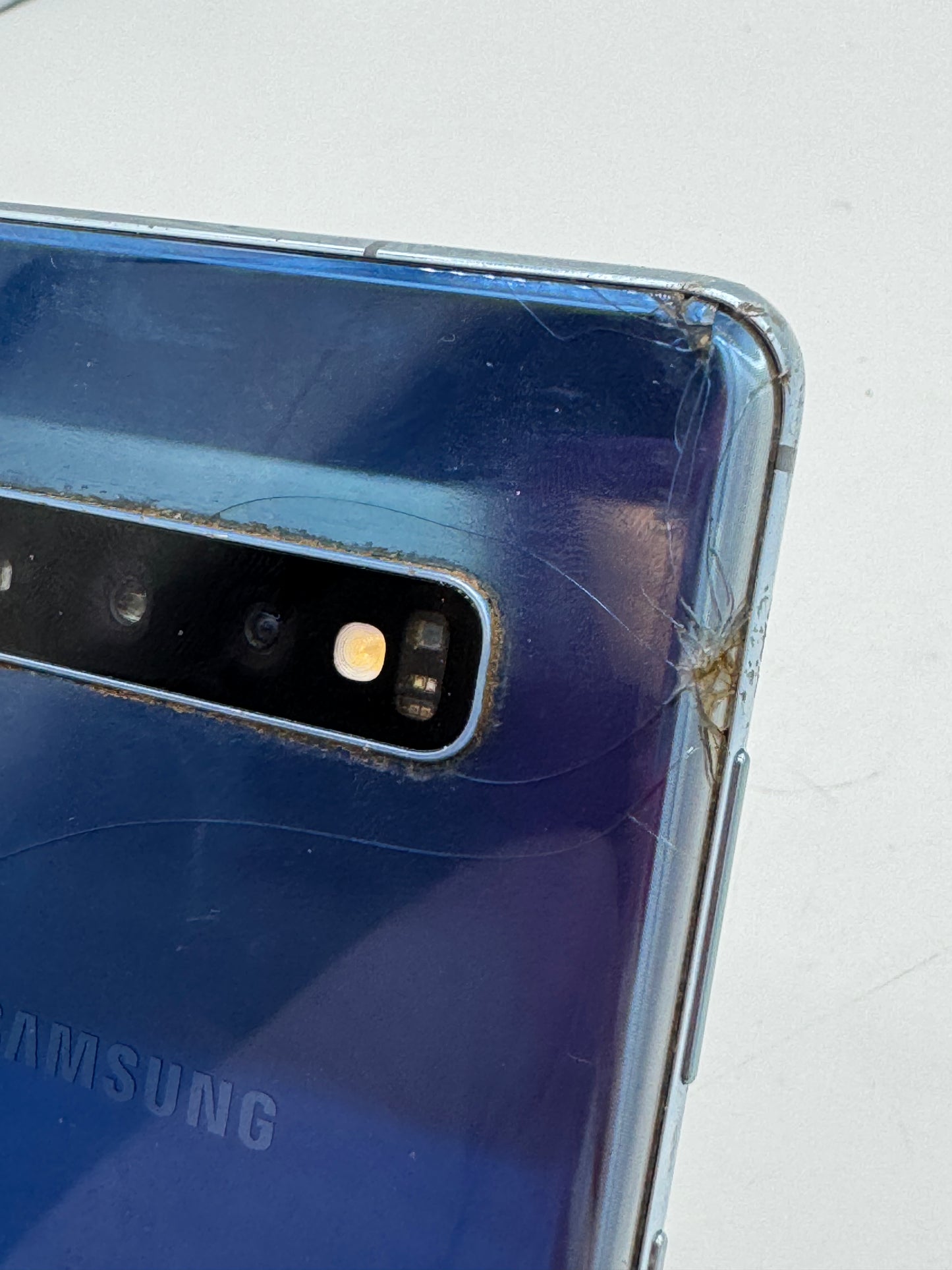 Samsung Galaxy S10+ 128GB Verizon Blue Broken