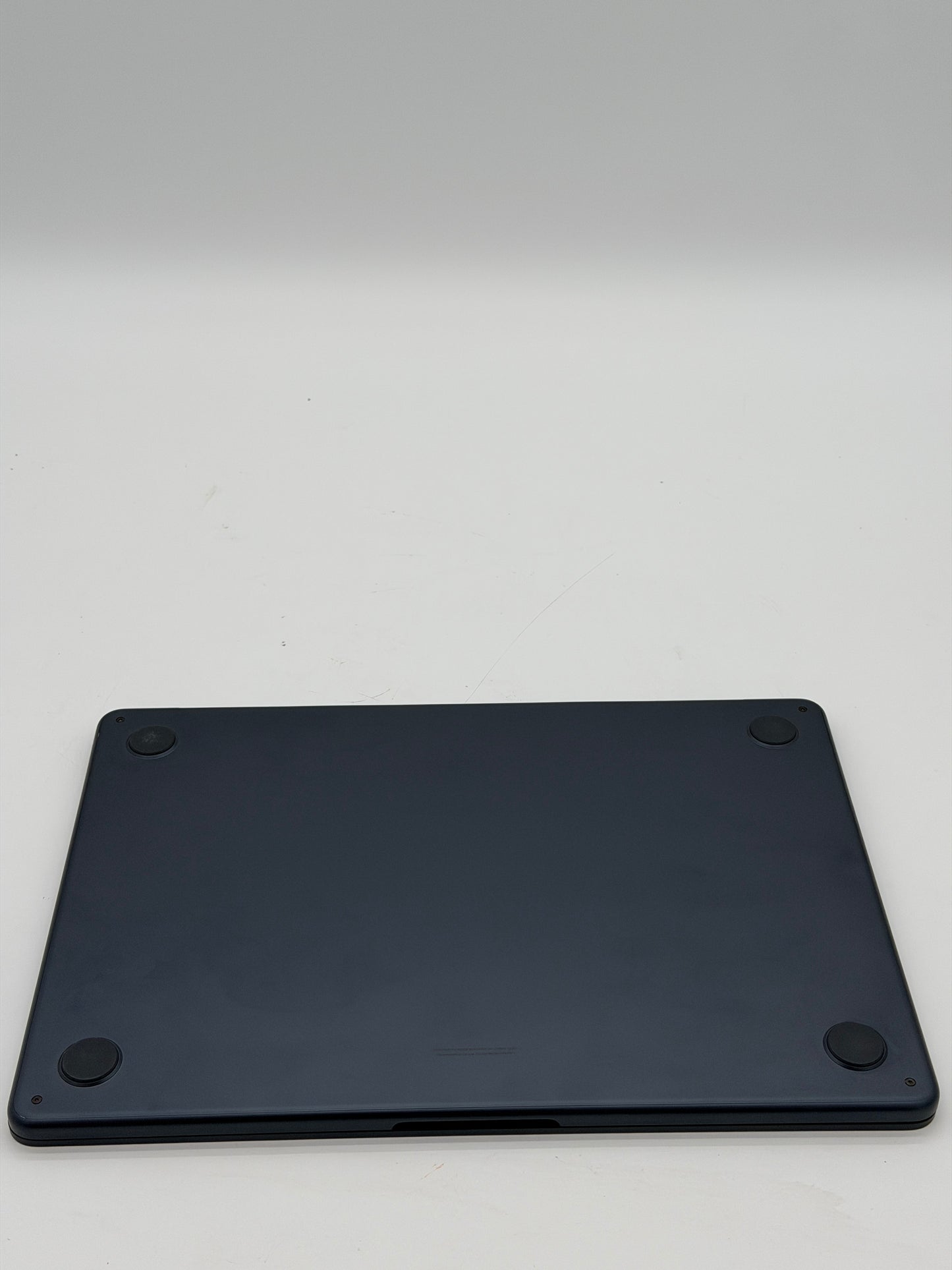 Apple MacBook Air 13.6" M2 8 Core 8GB RAM 256GB SSD Screen Broken