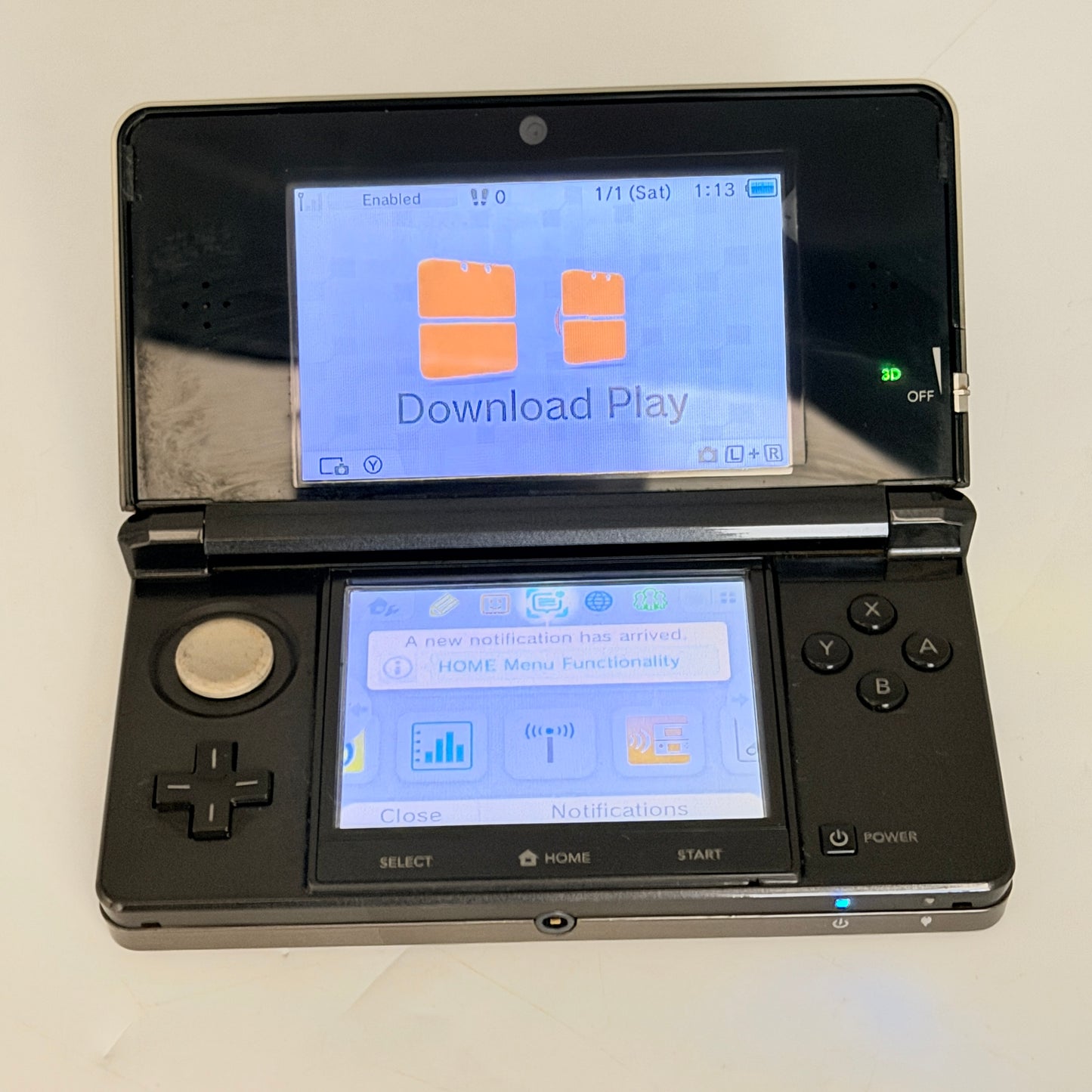 Nintendo 3DS Handheld System Gray CTR-001 w Pokemon HeartGold Game - Tested