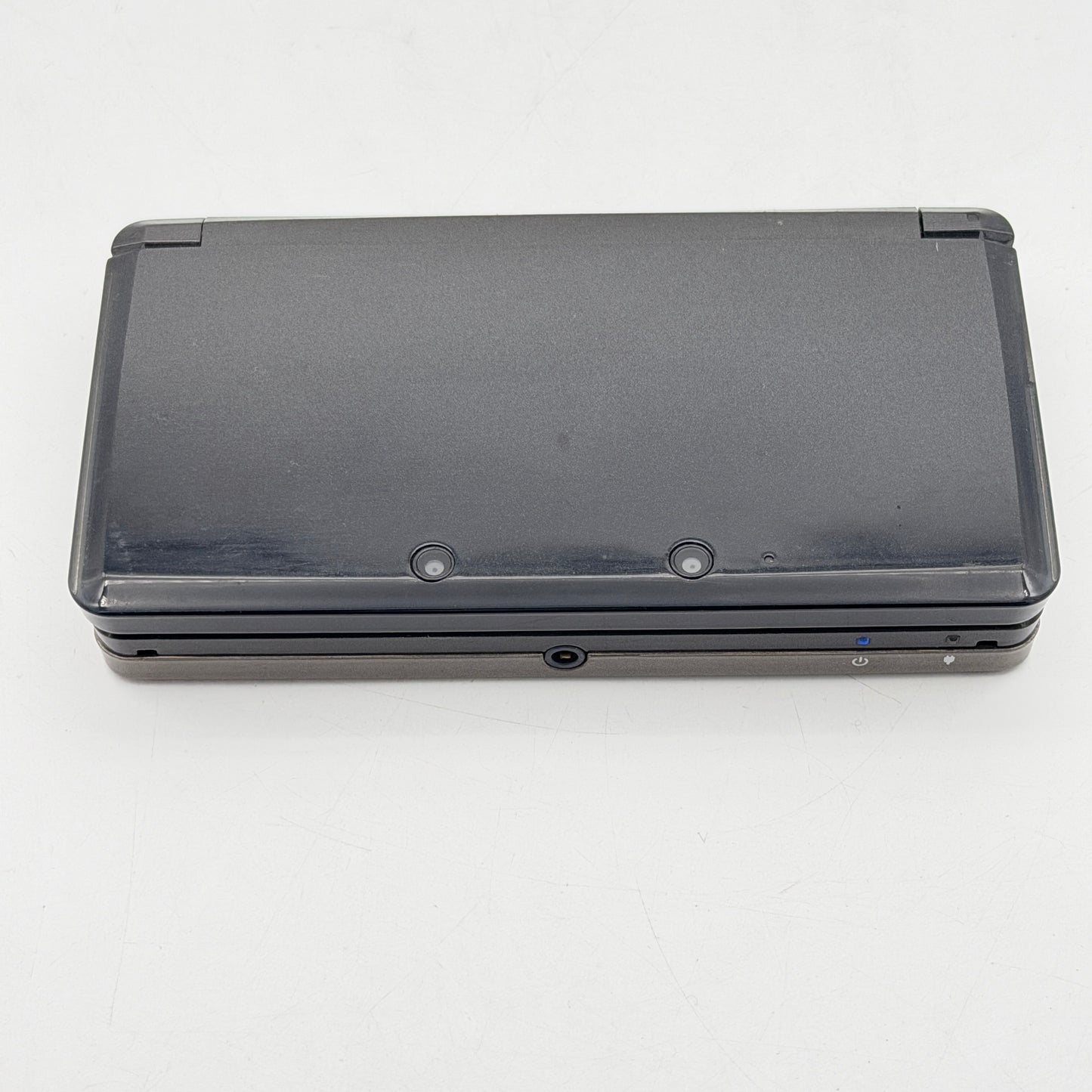 Nintendo 3DS Handheld System Gray CTR-001 w Pokemon HeartGold Game - Tested