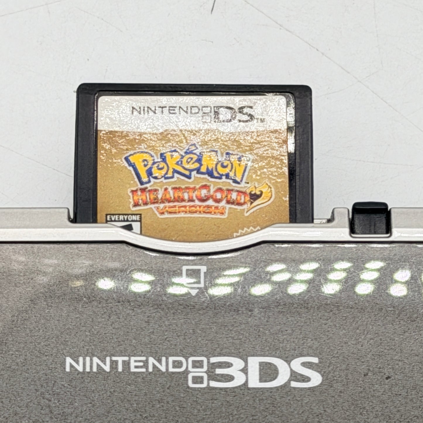 Nintendo 3DS Handheld System Gray CTR-001 w Pokemon HeartGold Game - Tested