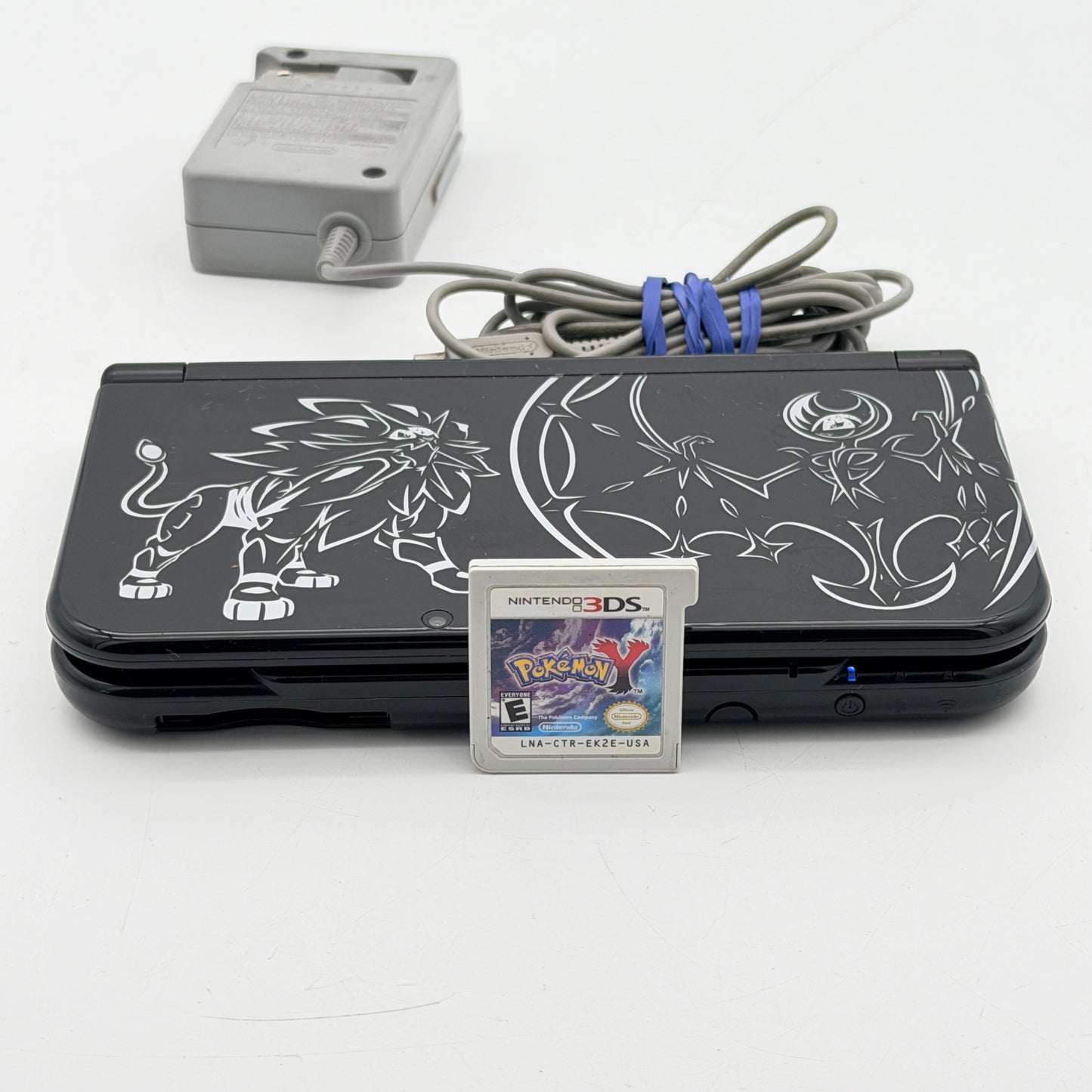 Nintendo New 3DS XL Solgaleo Lunala Edition Console Pokemon Y Charger Stylus