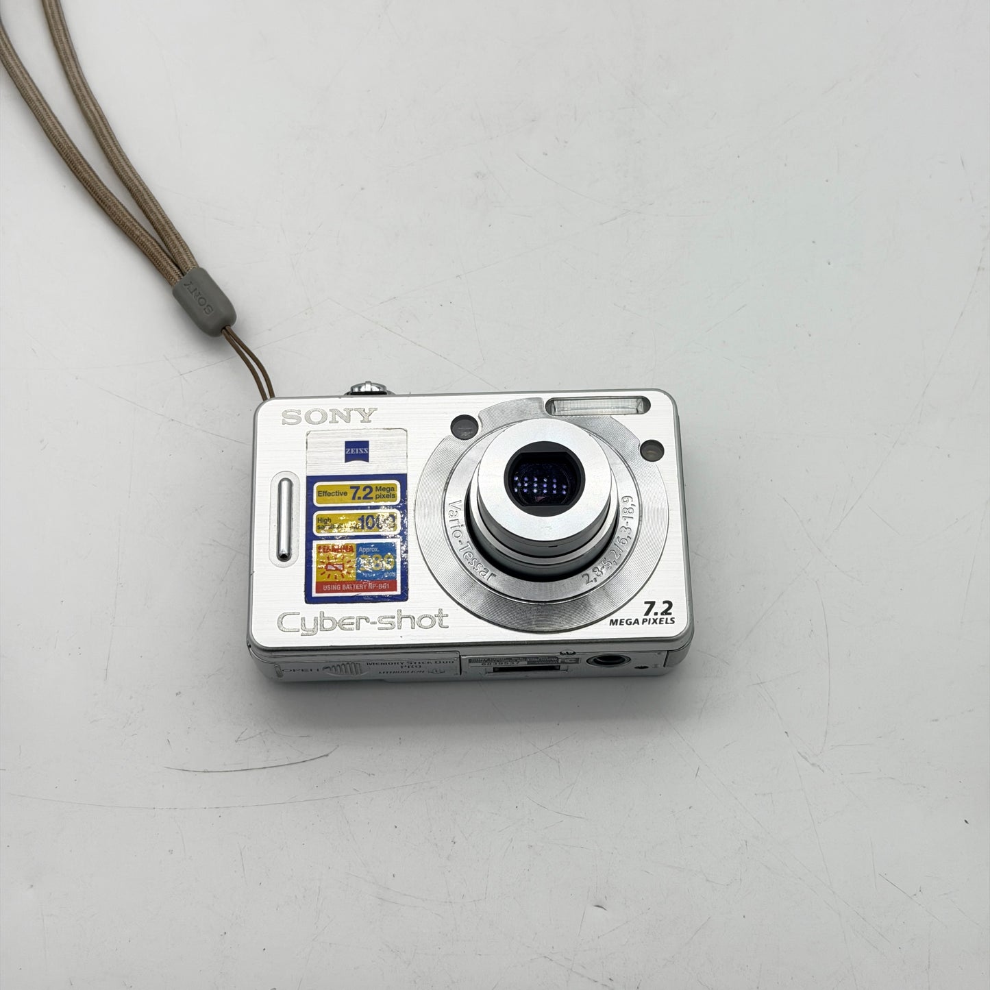 Sony Cyber-Shot DSC-W55 7.2MP Digital Camera Silver Carl Zeiss - Charger Cable CD Bundle