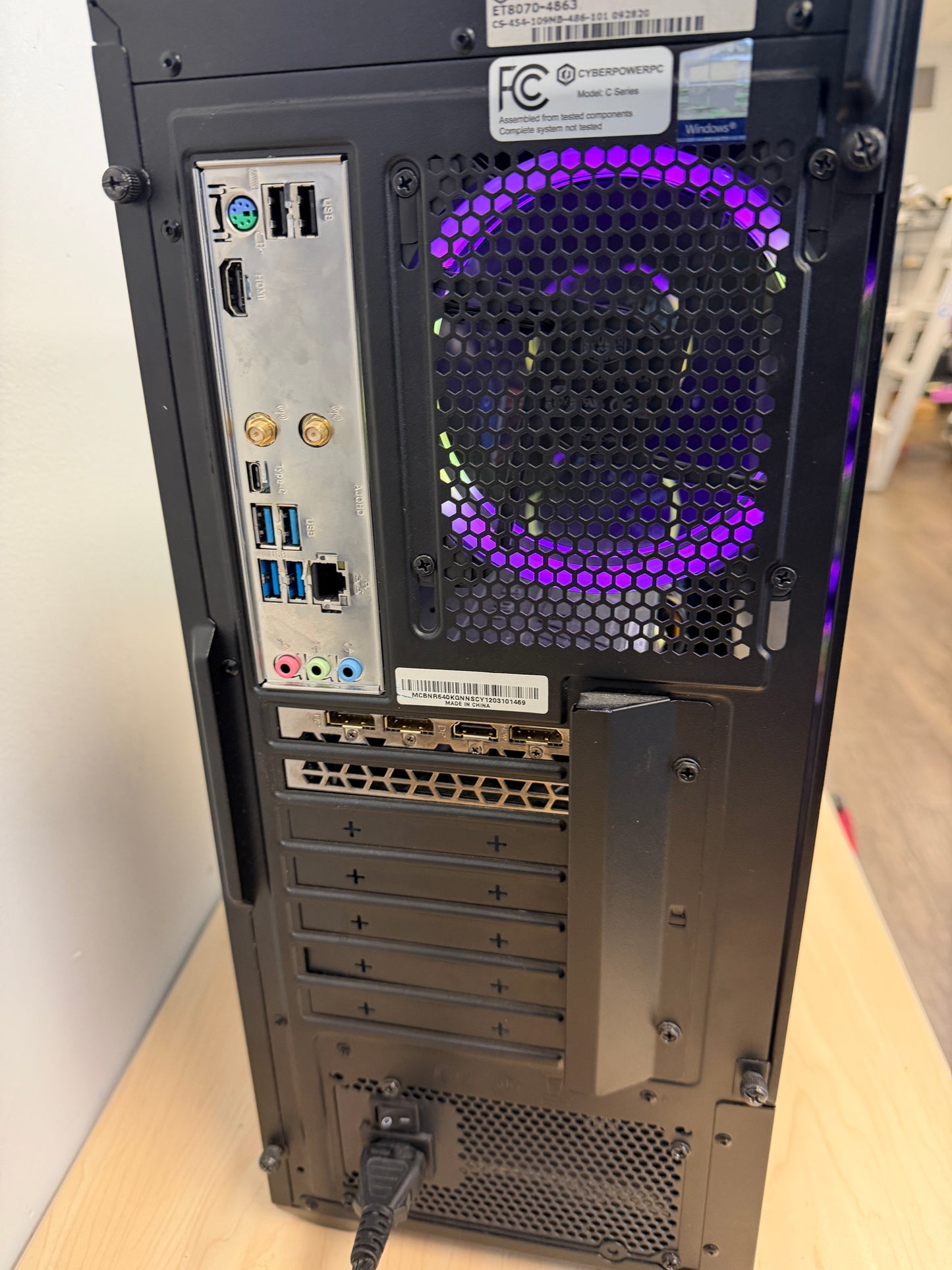 Custom CyberpowerPC Gamer Xtreme VR Gaming PC - Intel i5-10400F, GTX 1660 Super - Used Black