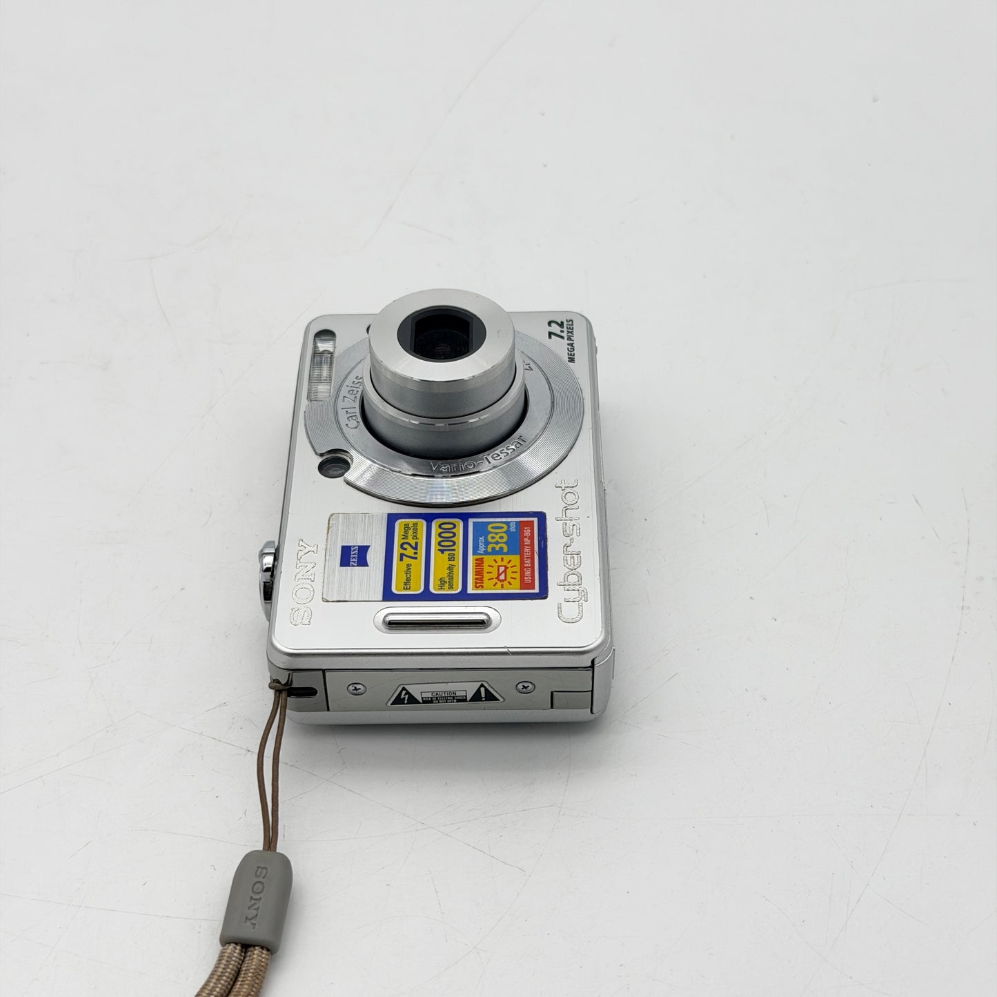 Sony Cyber-Shot DSC-W55 7.2MP Digital Camera Silver Carl Zeiss - Charger Cable CD Bundle