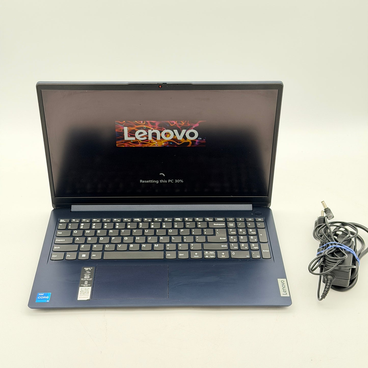 Lenovo IdeaPad 1 15IAU7 15.6" Touchscreen Laptop Intel i5 8GB 512GB SSD Blue Charger