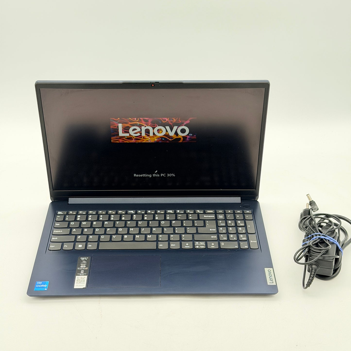 Lenovo IdeaPad 1 15IAU7 15.6" Touchscreen Laptop Intel i5 8GB 512GB SSD Blue Charger