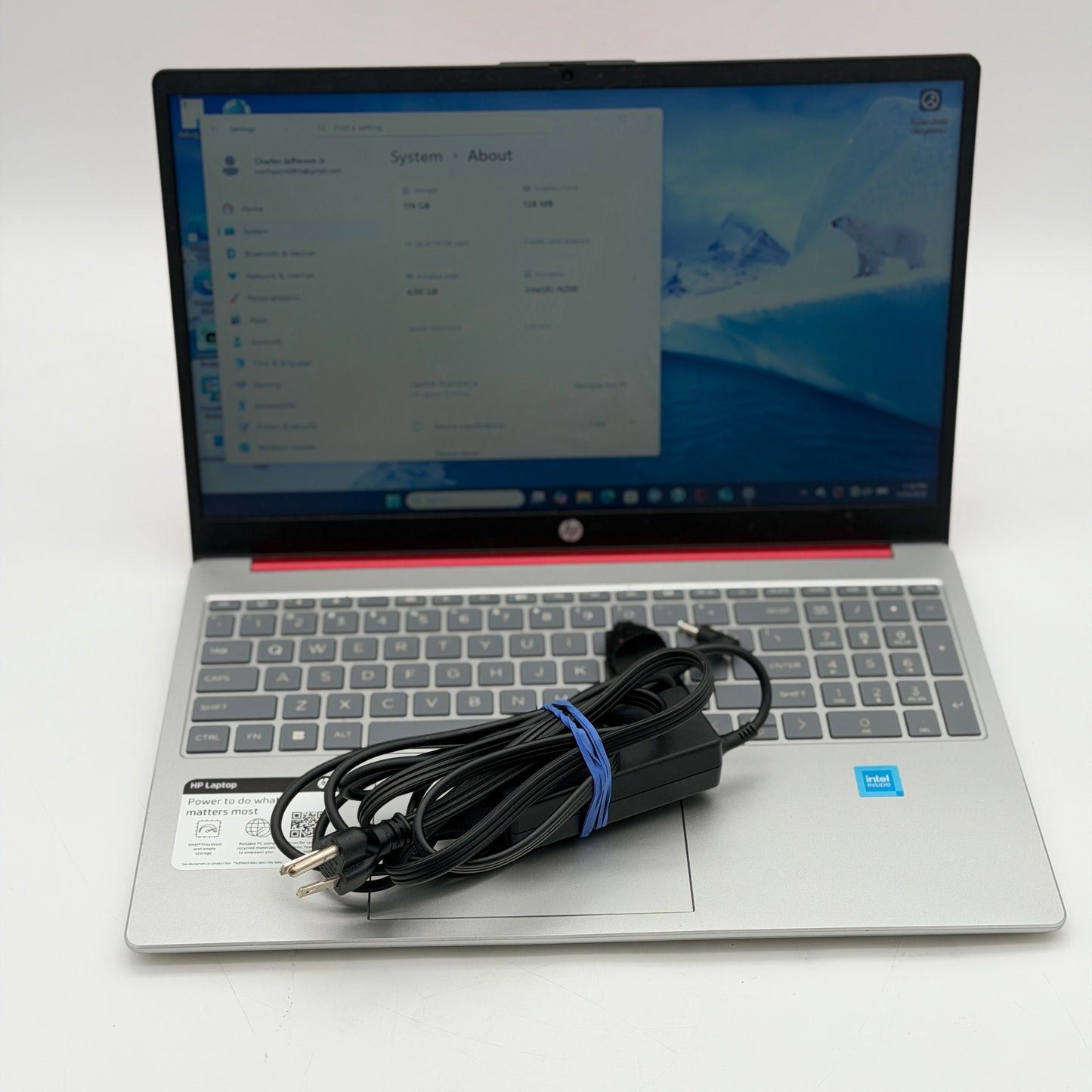 HP 15-fd0083wm 15.6" Laptop Intel N200 4GB RAM 128GB SSD Win 11 Scarlet Red Charger