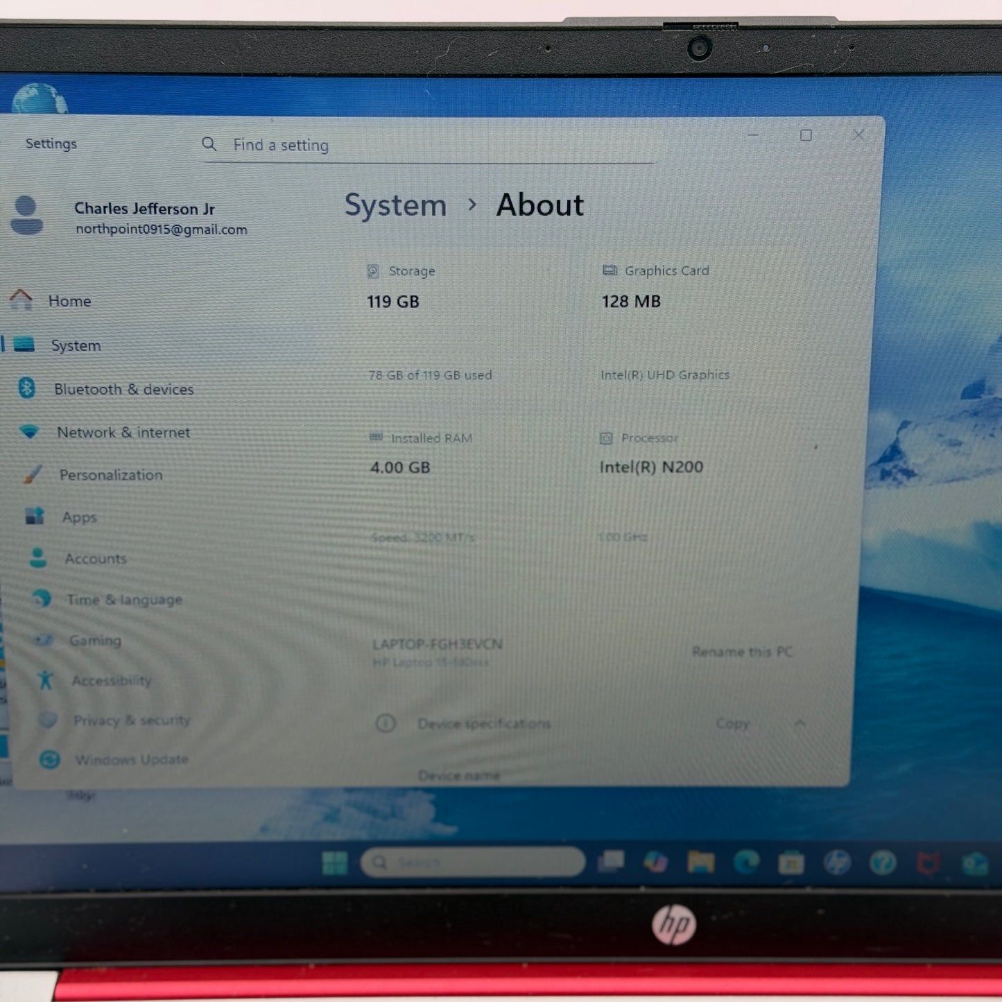 HP 15-fd0083wm 15.6" Laptop Intel N200 4GB RAM 128GB SSD Win 11 Scarlet Red Charger