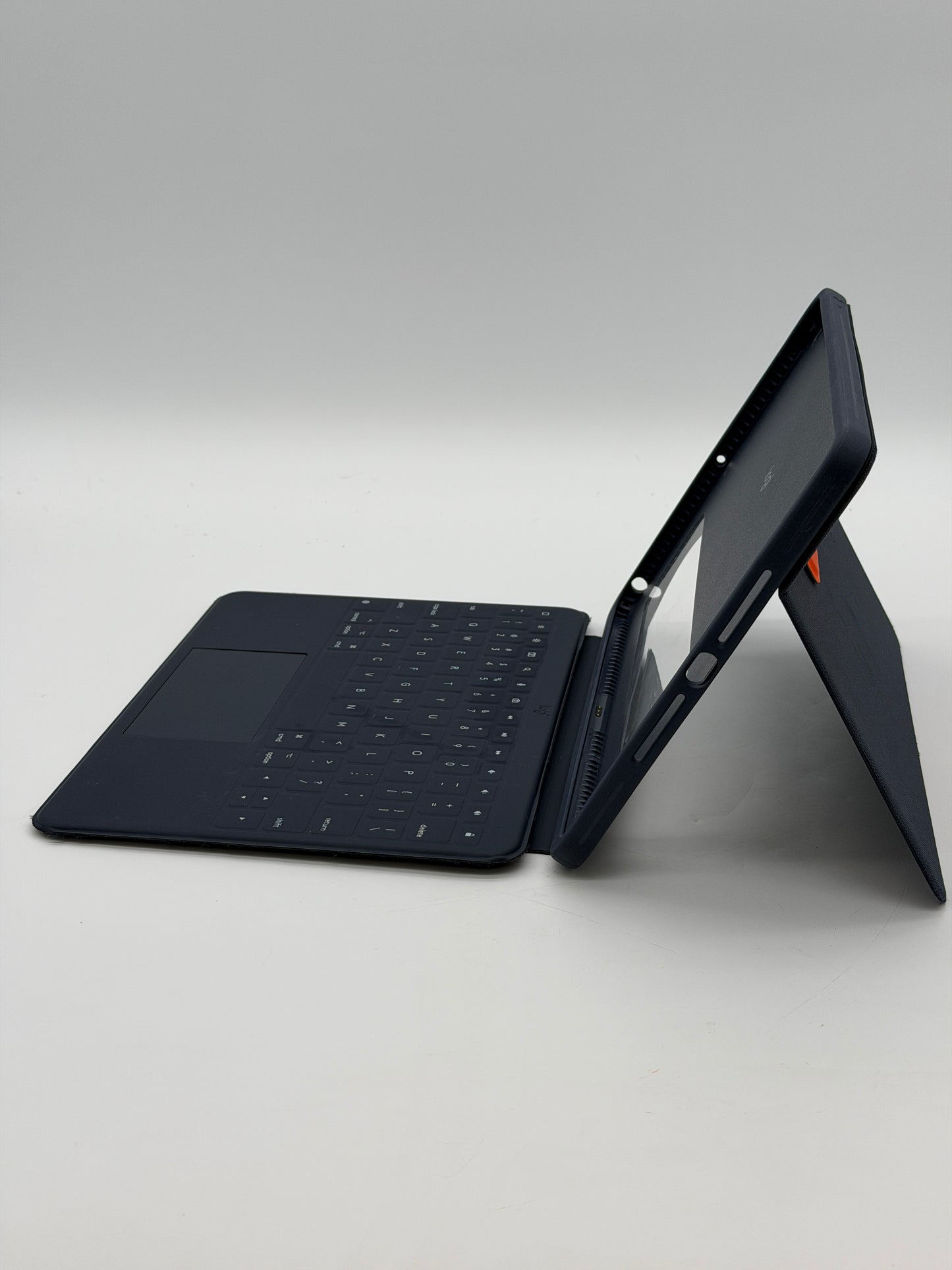 LOGITECH YU0073 RUGGED COMBO 3 IPAD KEYBOARD CASE BLUE FOR IPAD 7TH 8TH 9TH GEN