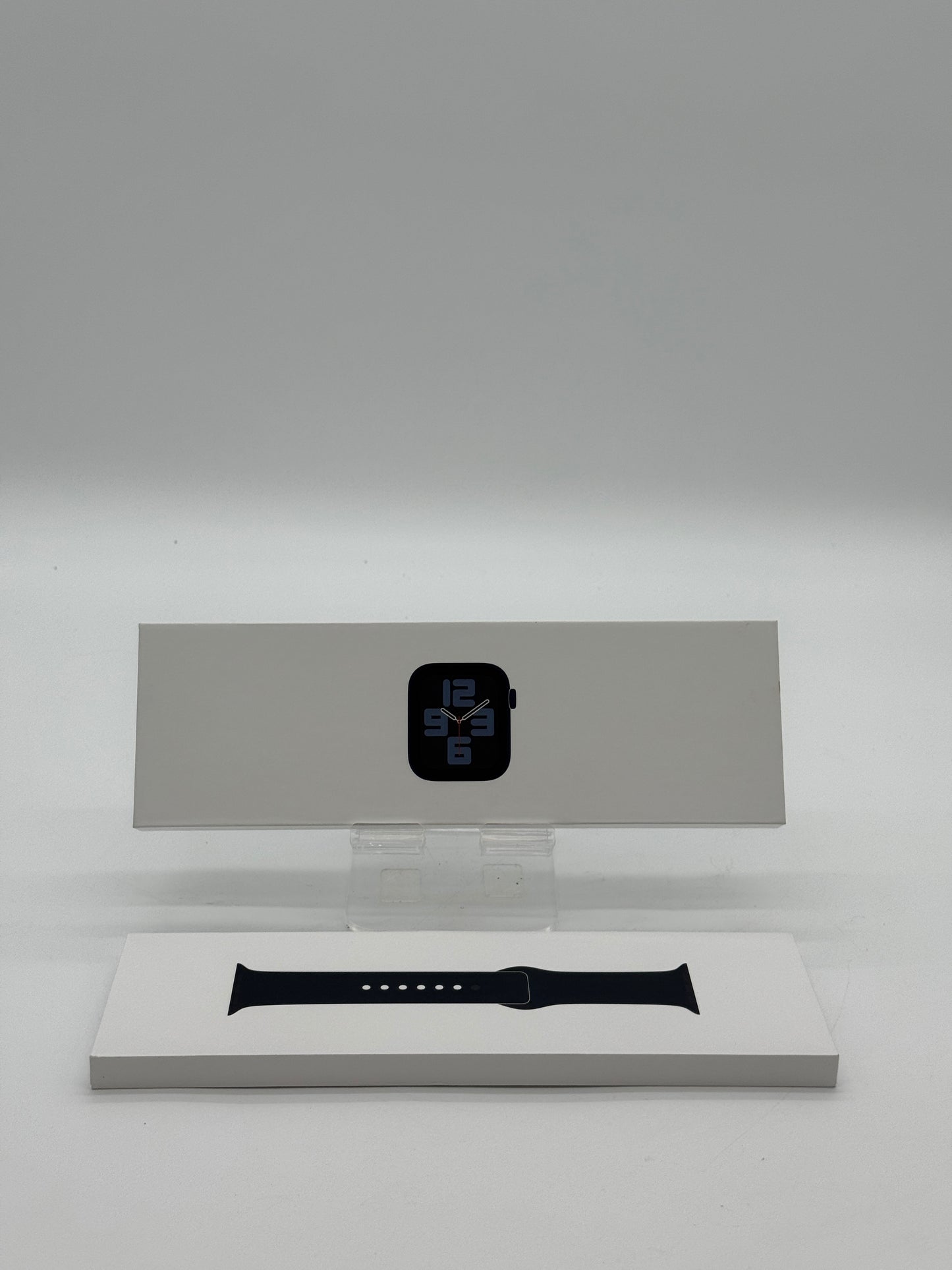Apple Watch SE 2nd Gen 44mm Solo Loop GPS Only Black New In Box